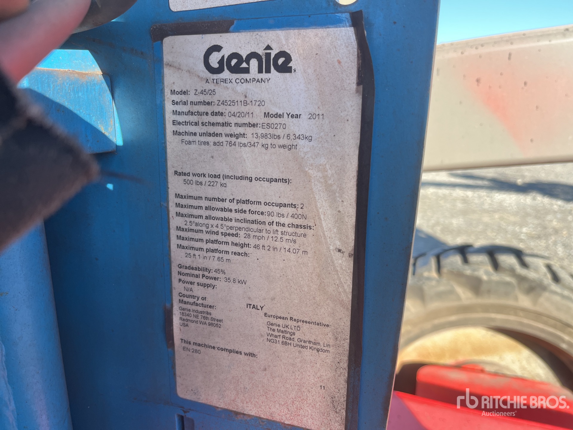 2011 Genie Z45/25