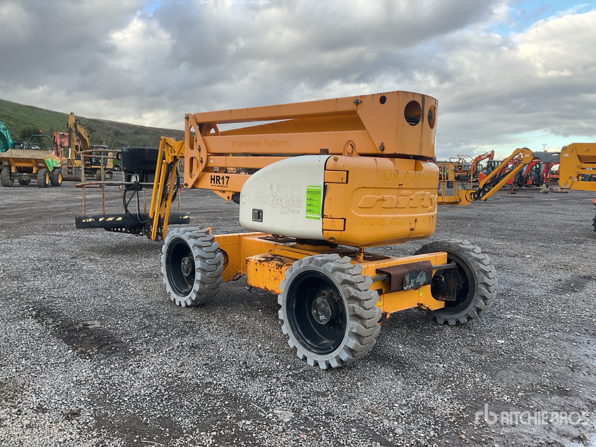 2015 Niftylift HR17