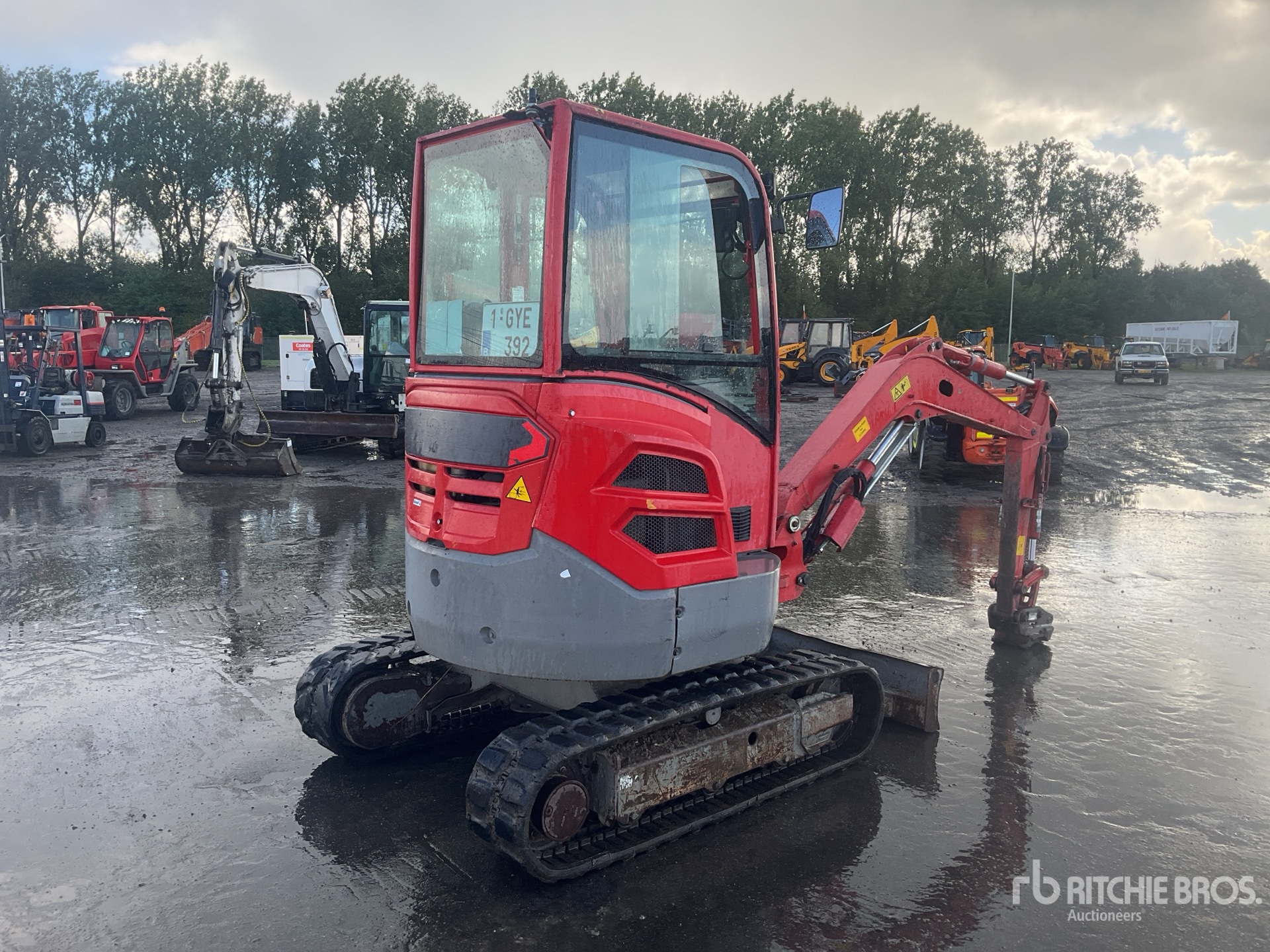 2017 Volvo ECR25D