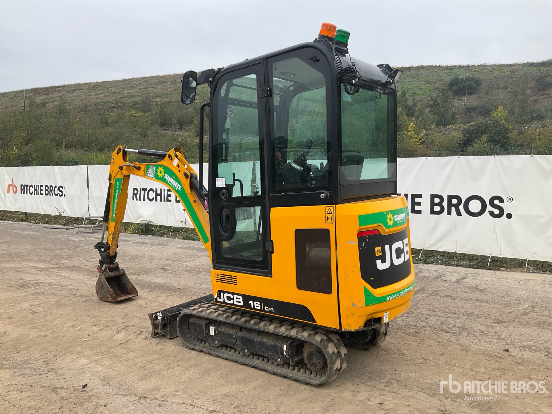 2023 JCB 16C-1