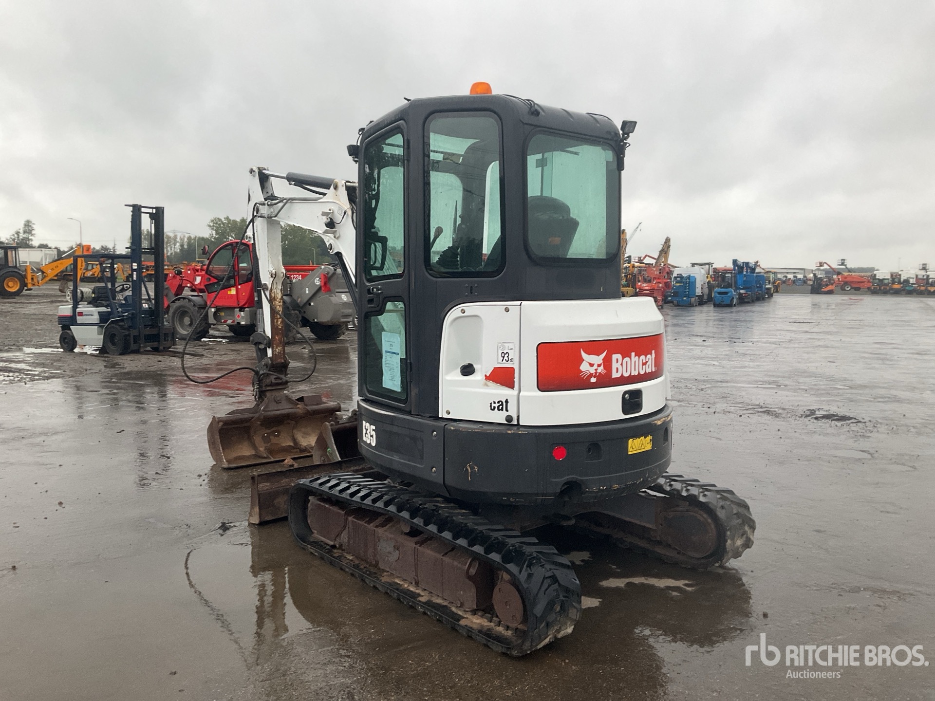 2018 Bobcat E35