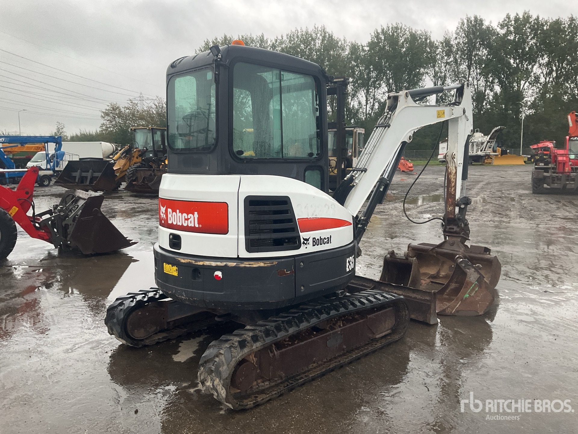 2018 Bobcat E35
