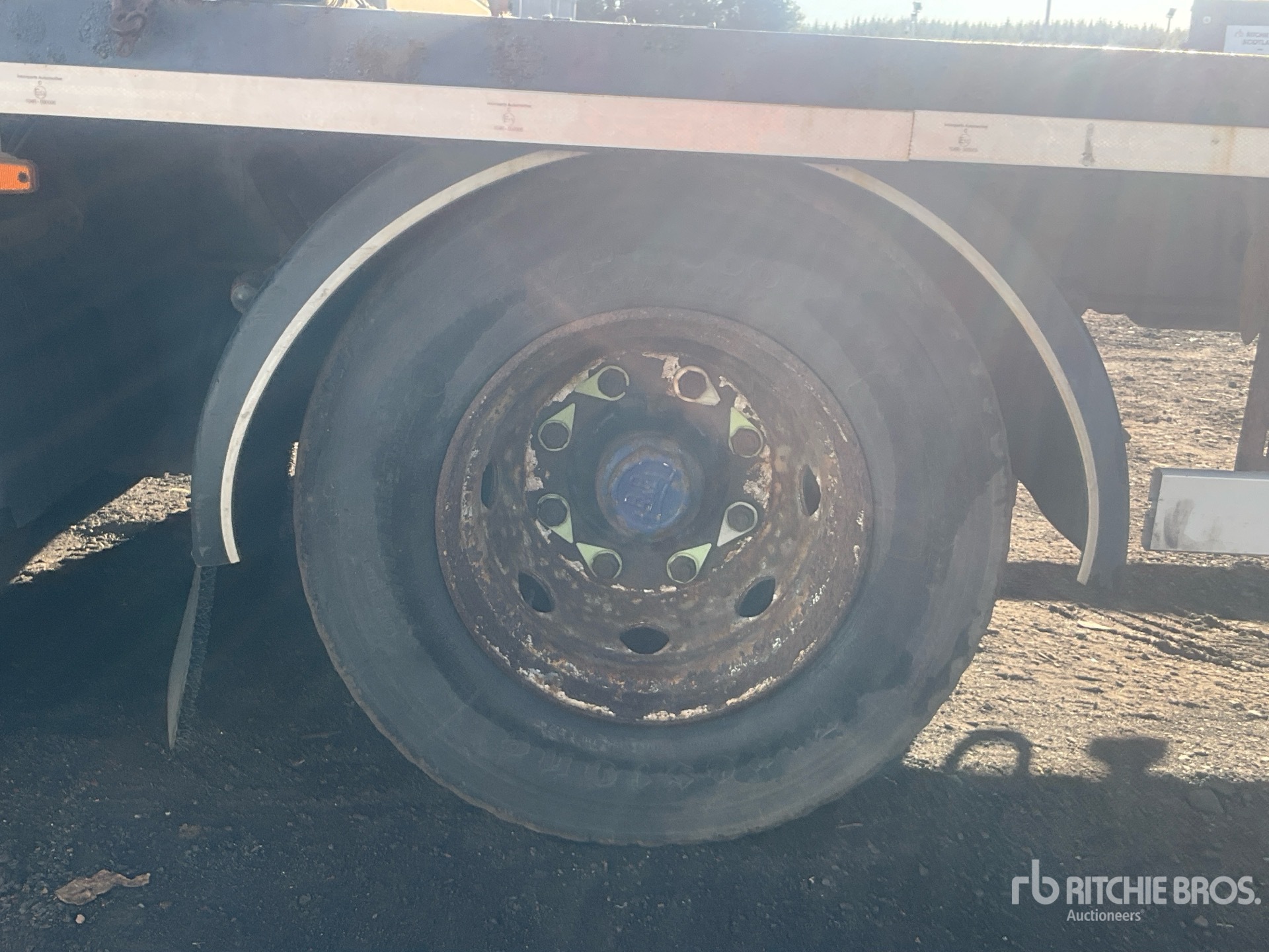 2017 SDC 24 TON 8 M TRI/A DRAWBAR