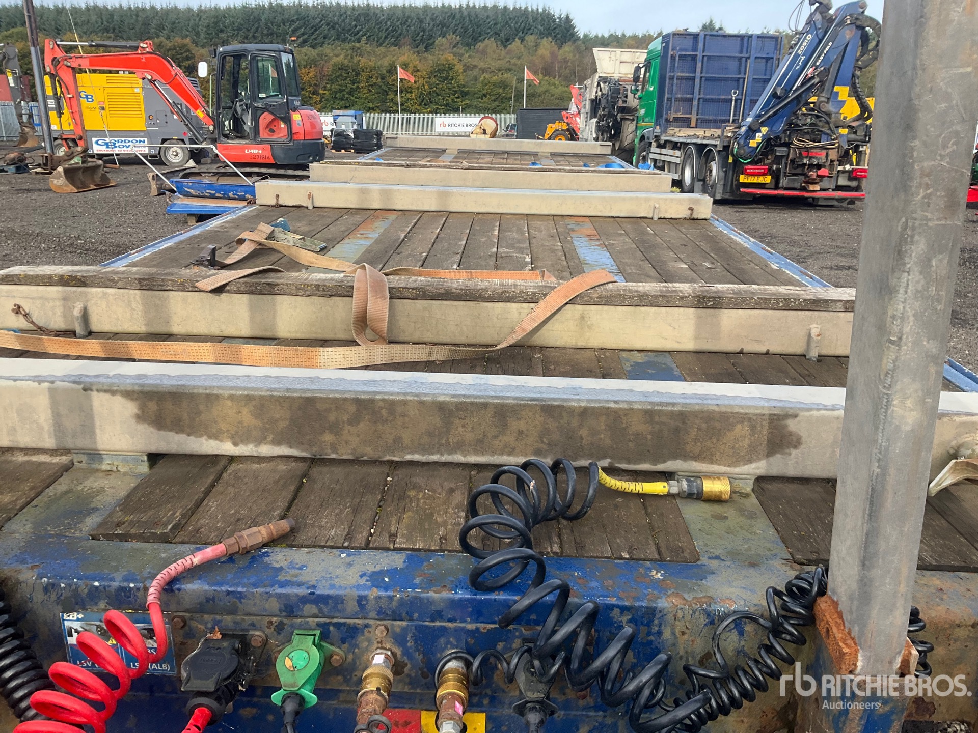 2019 SDC 24 TON 8 M TRI/A DRAWBAR