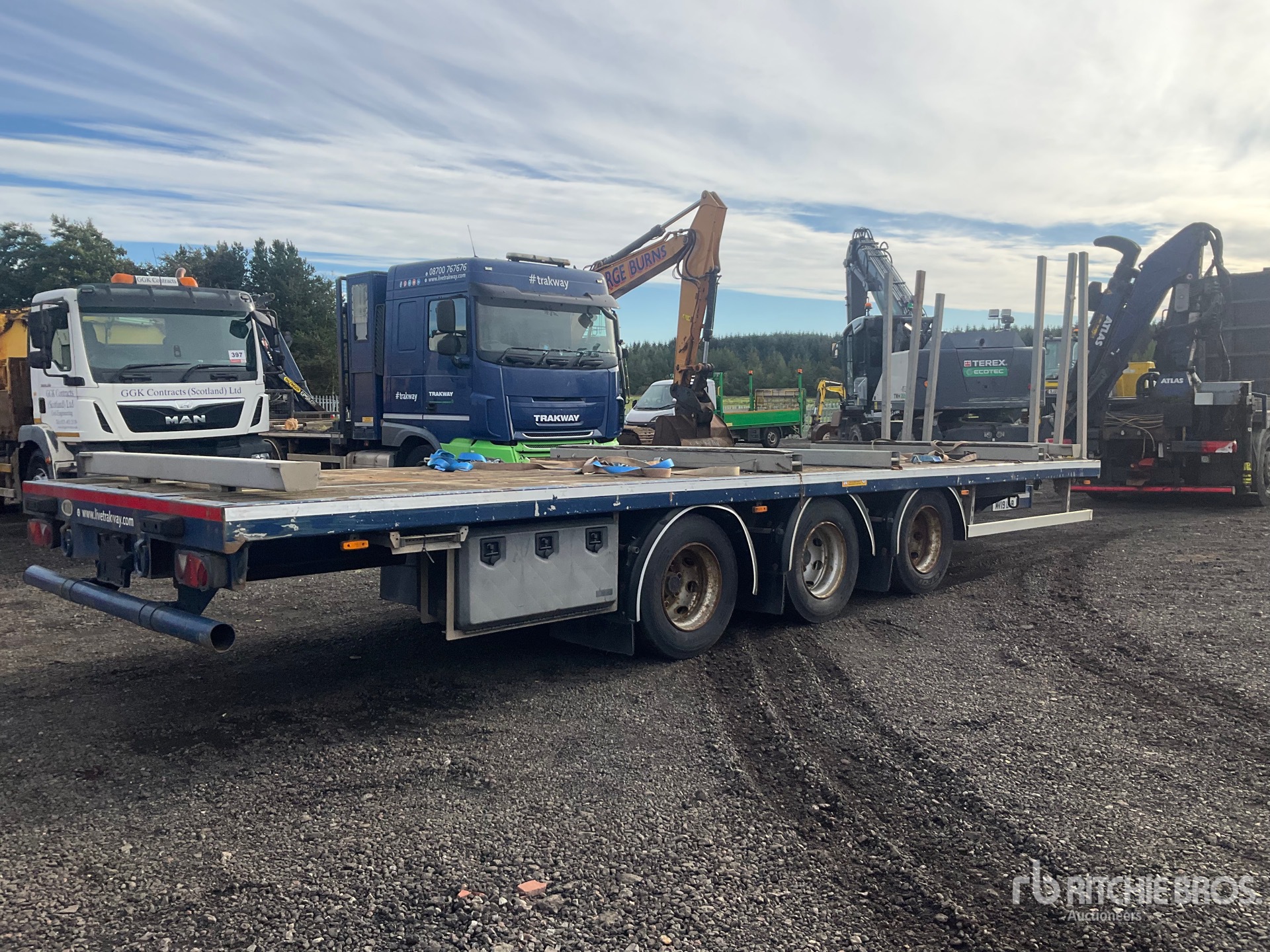 2019 SDC 24 TON 8 M TRI/A DRAWBAR