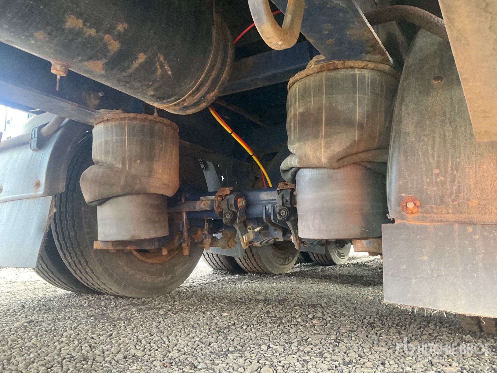 2019 SDC 24 TON 8 M TRI/A DRAWBAR