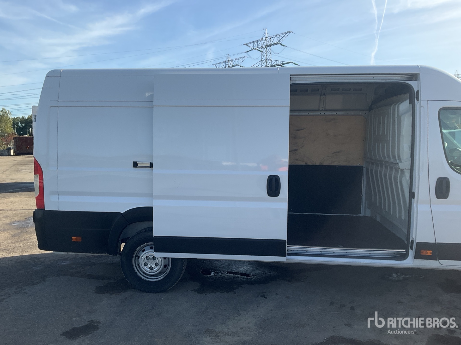 2023 Opel MOVANO 2.2