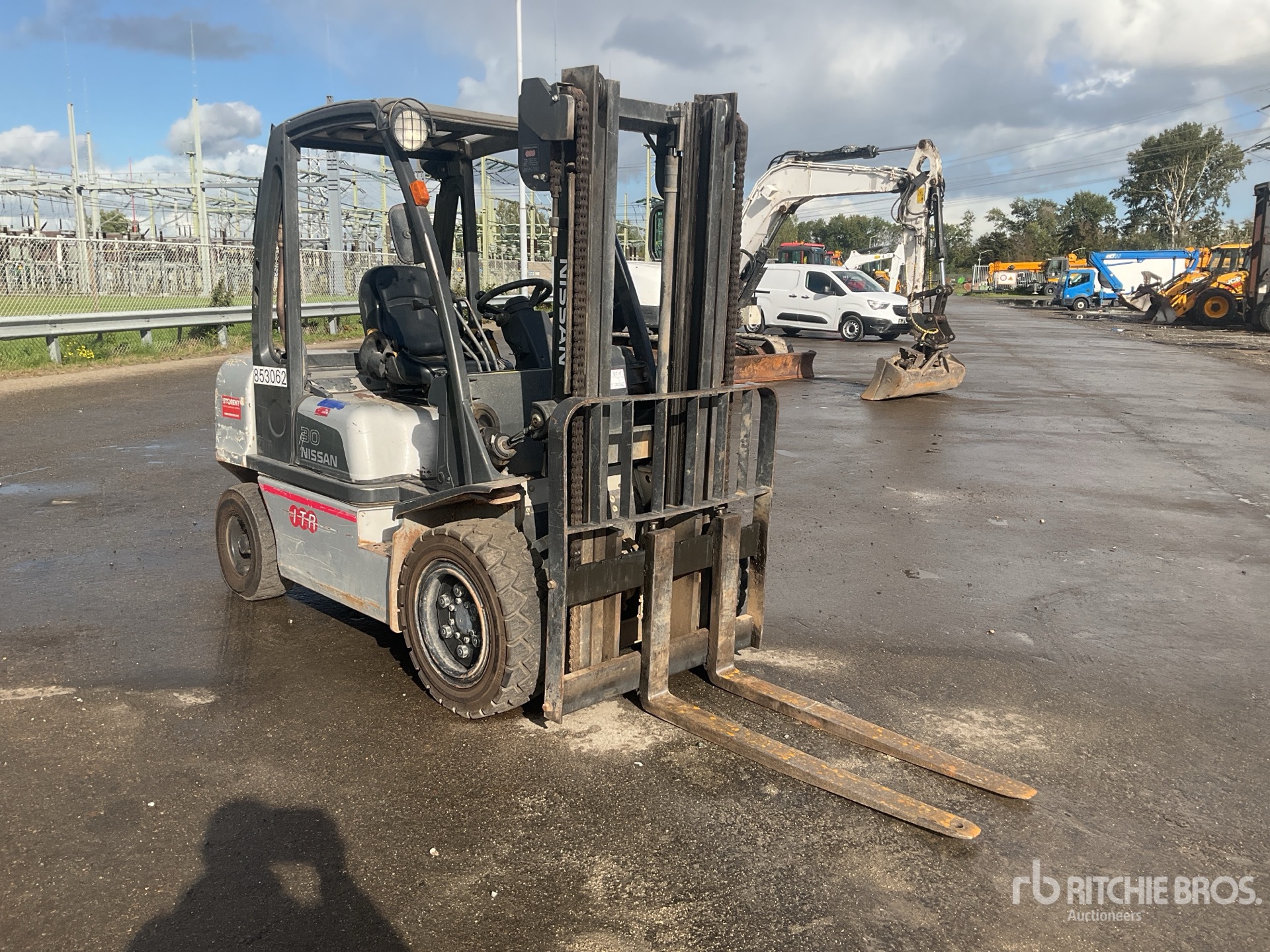 2008 Nissan YG1D2A30Q