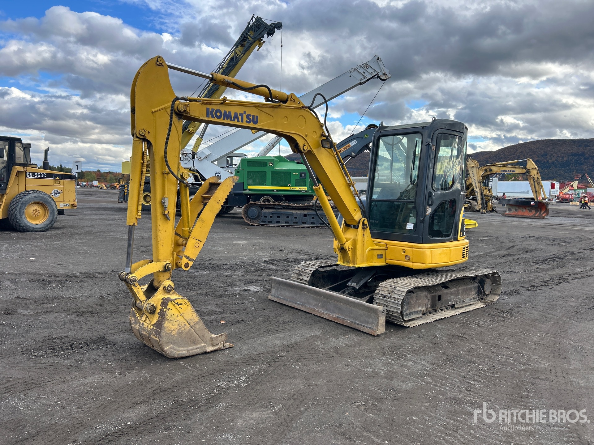 2015 Komatsu PC55MR