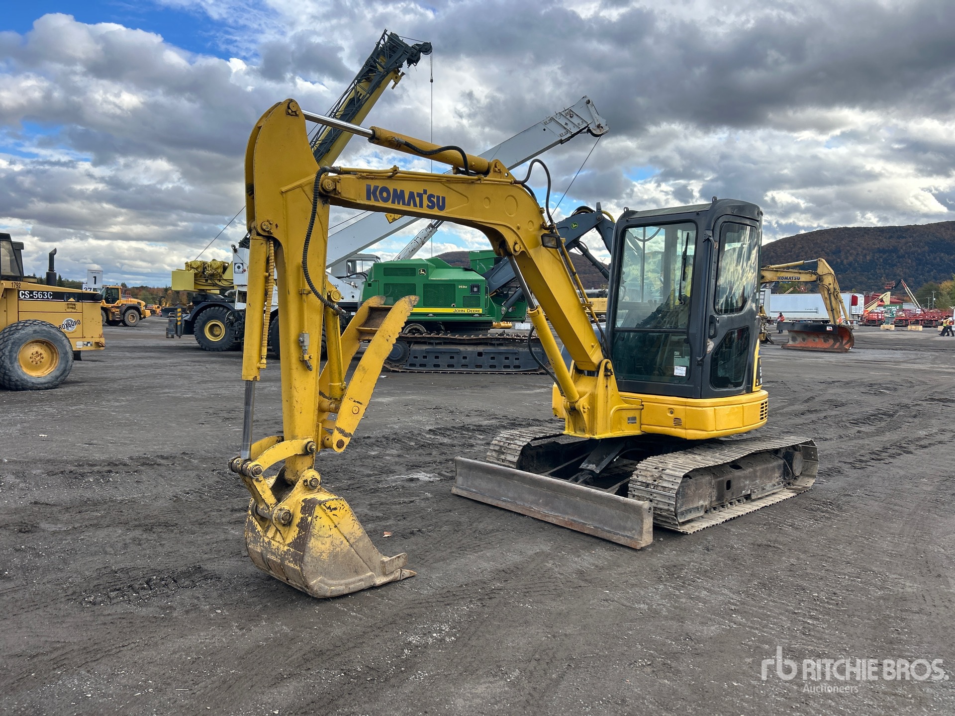 Photo of 2015 Komatsu PC55MR