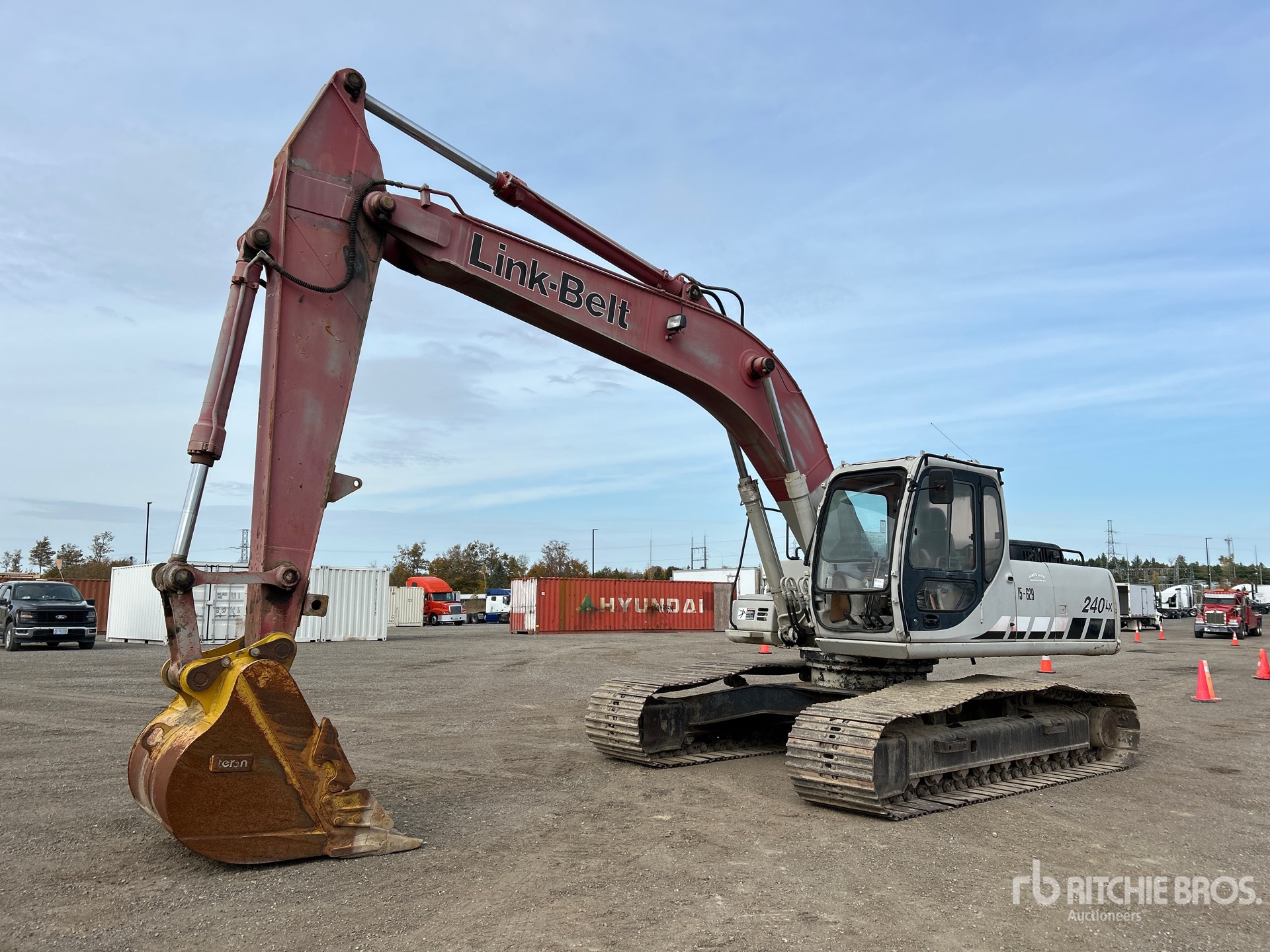 Photo of 2014 Link-Belt 240 LX