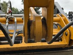 Chassis with Kipp-Gestängebolzen und -lager