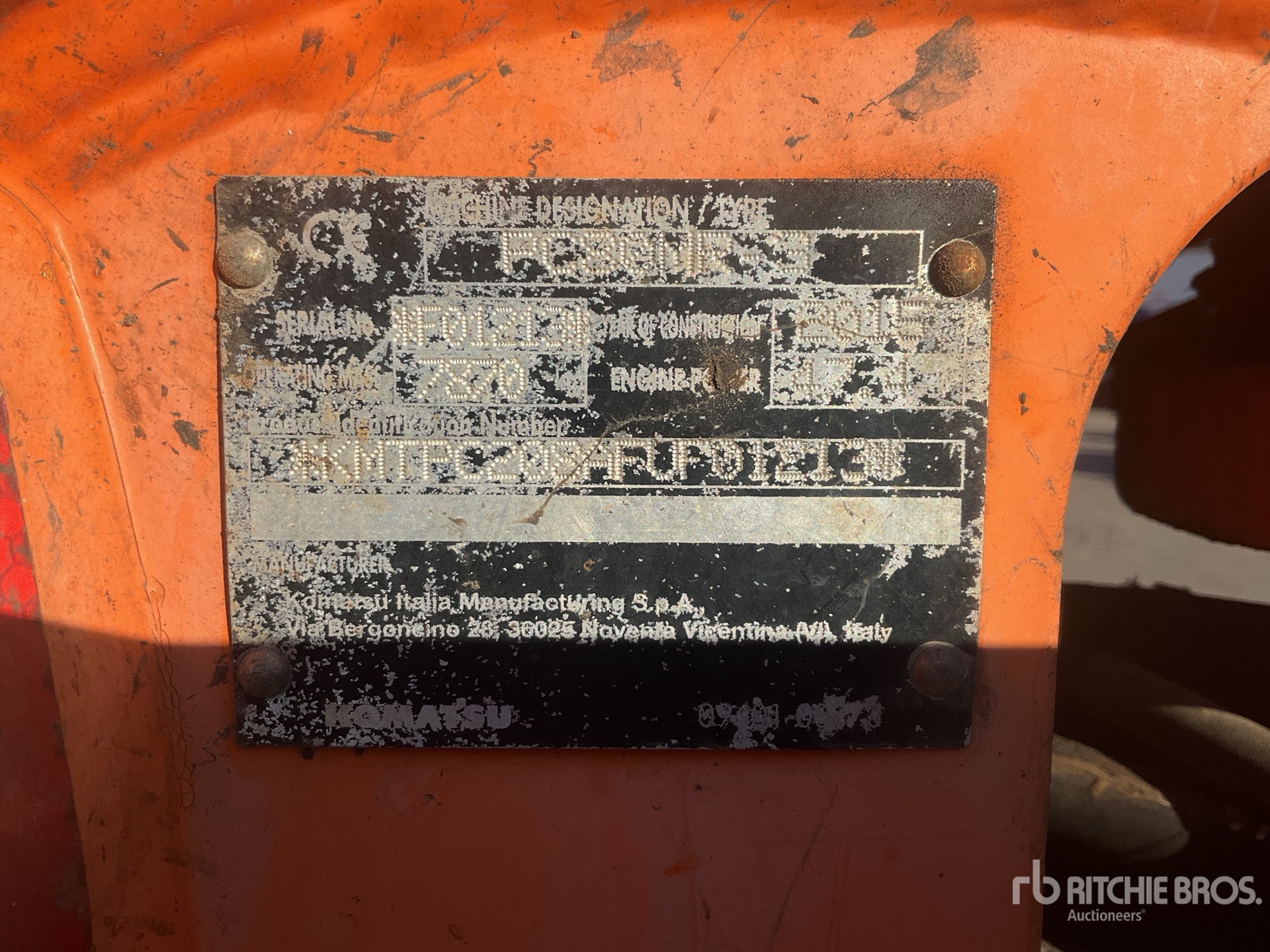 2015 Komatsu PC80MR-3