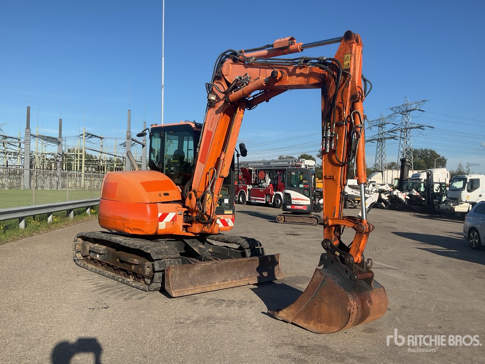 2015 Komatsu PC80MR-3