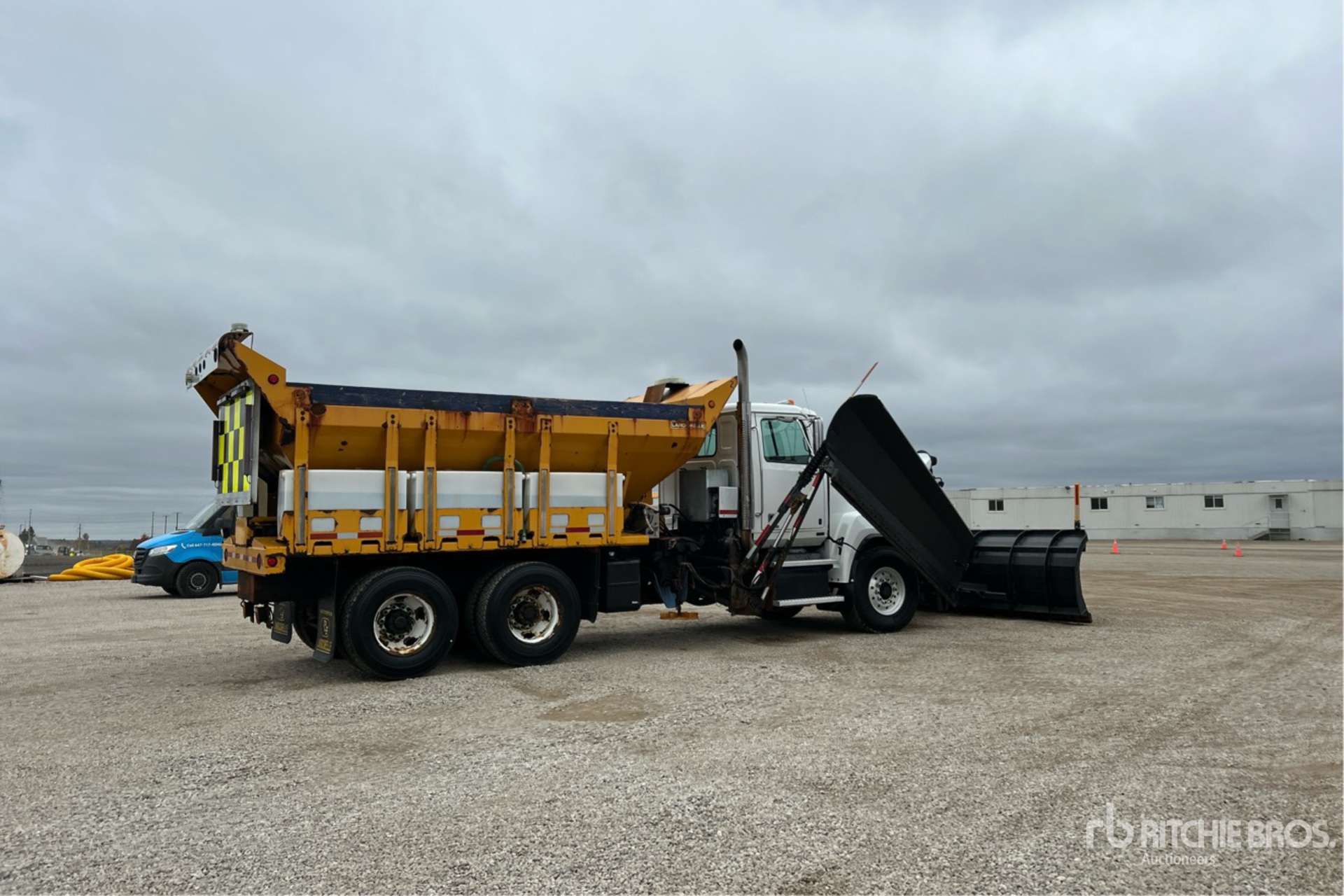 2016 Western 4700 SF
