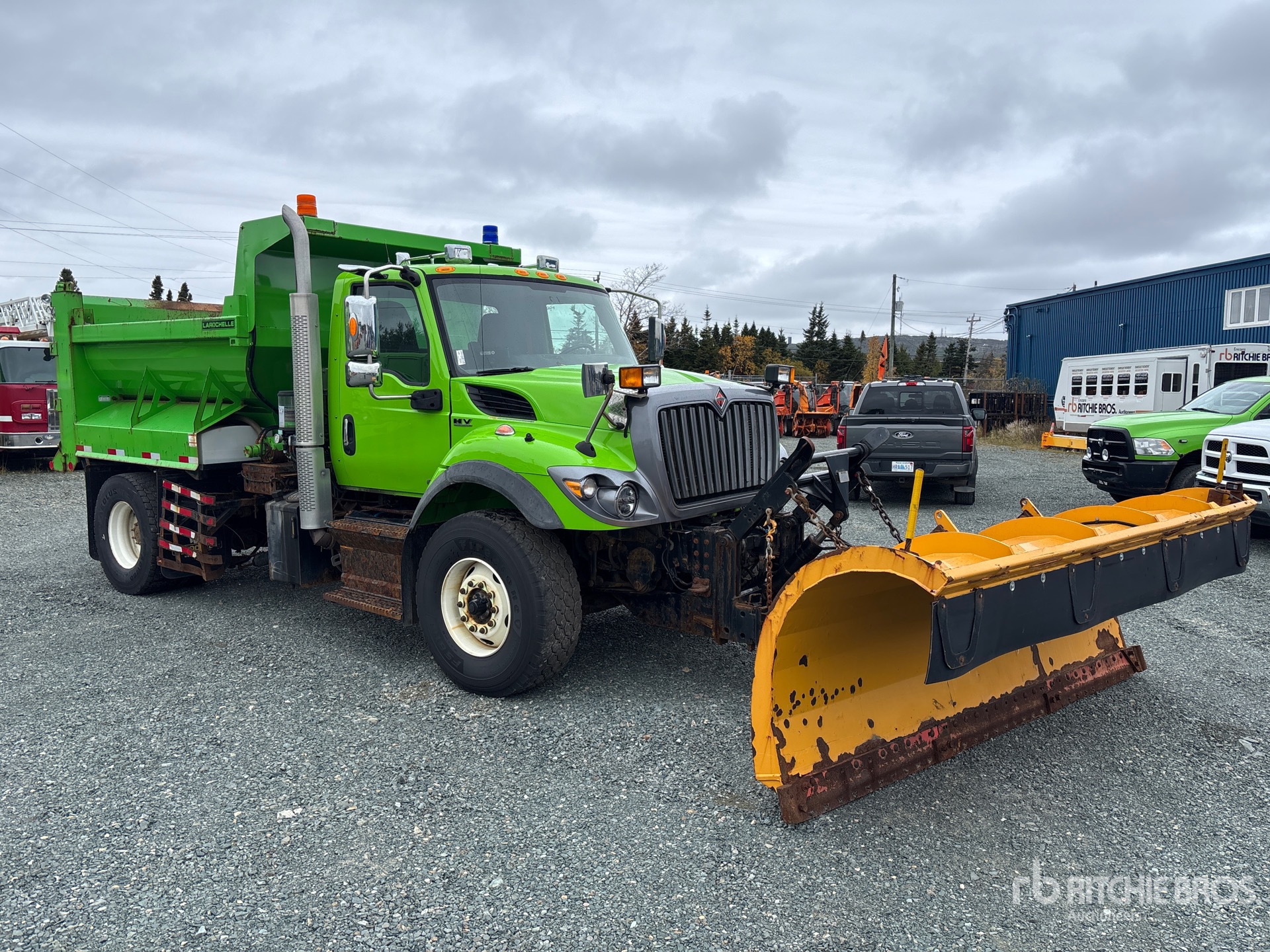 2022 International HV607