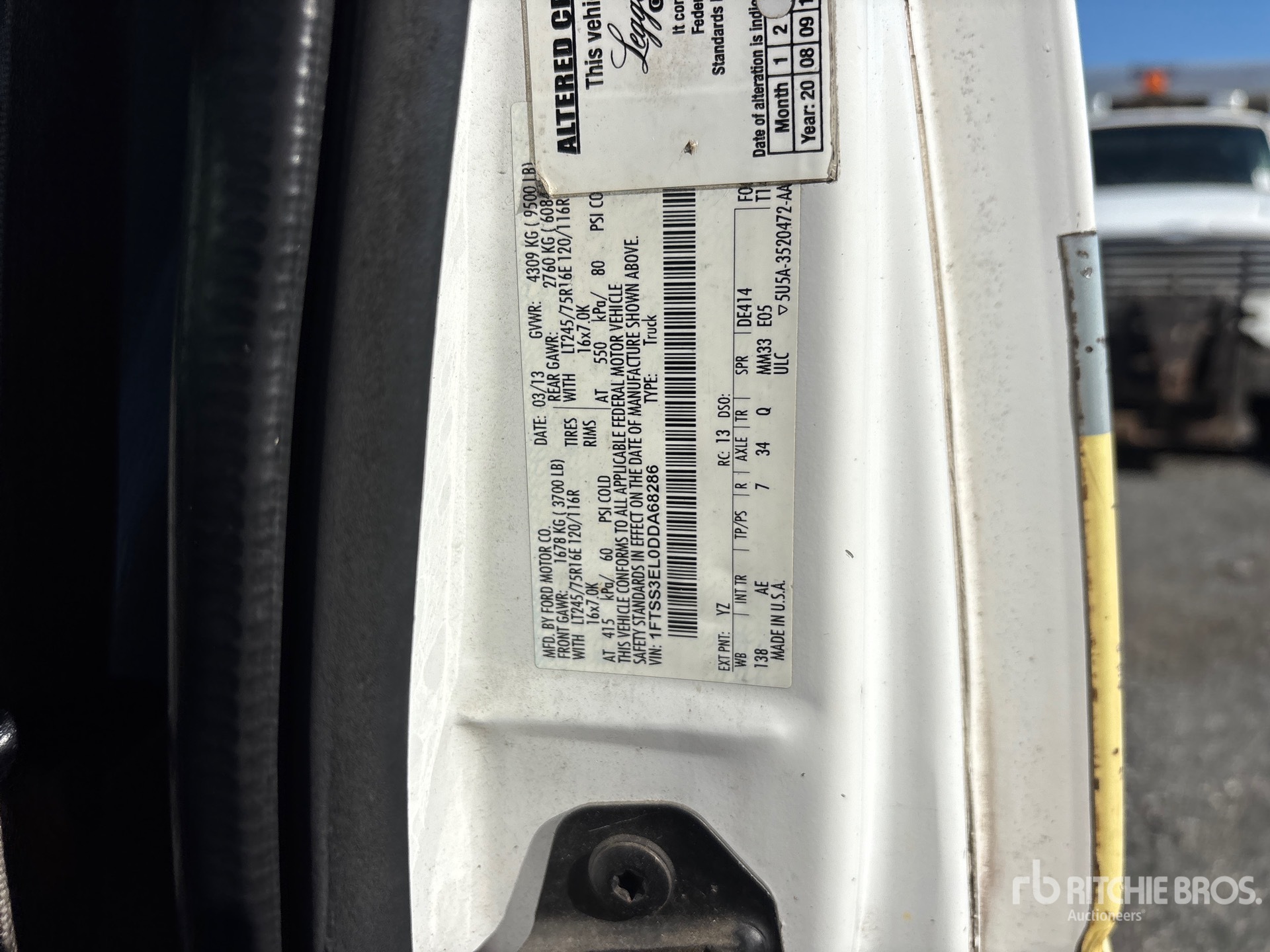 2013 Ford E-350