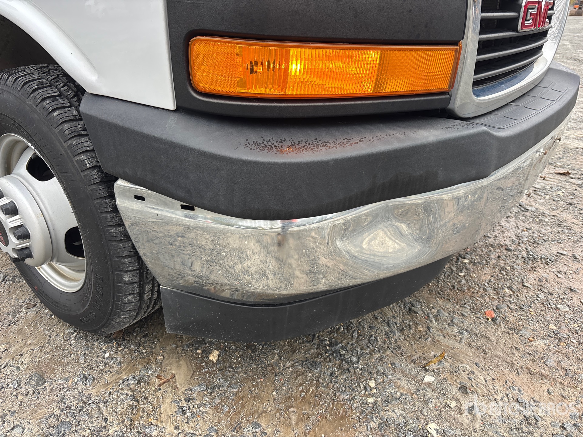 2018 GMC SAVANA G3500