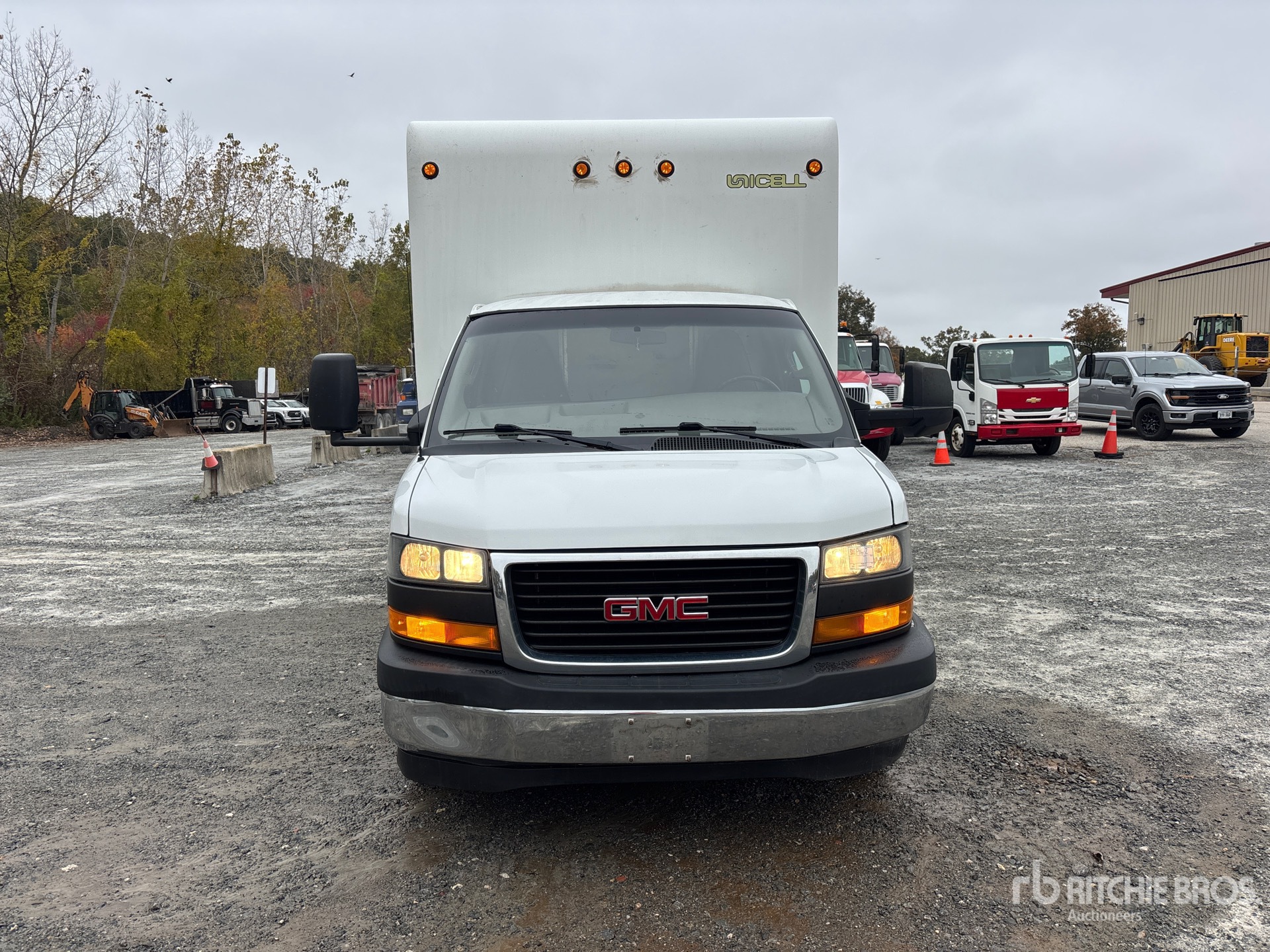 2018 GMC SAVANA G3500