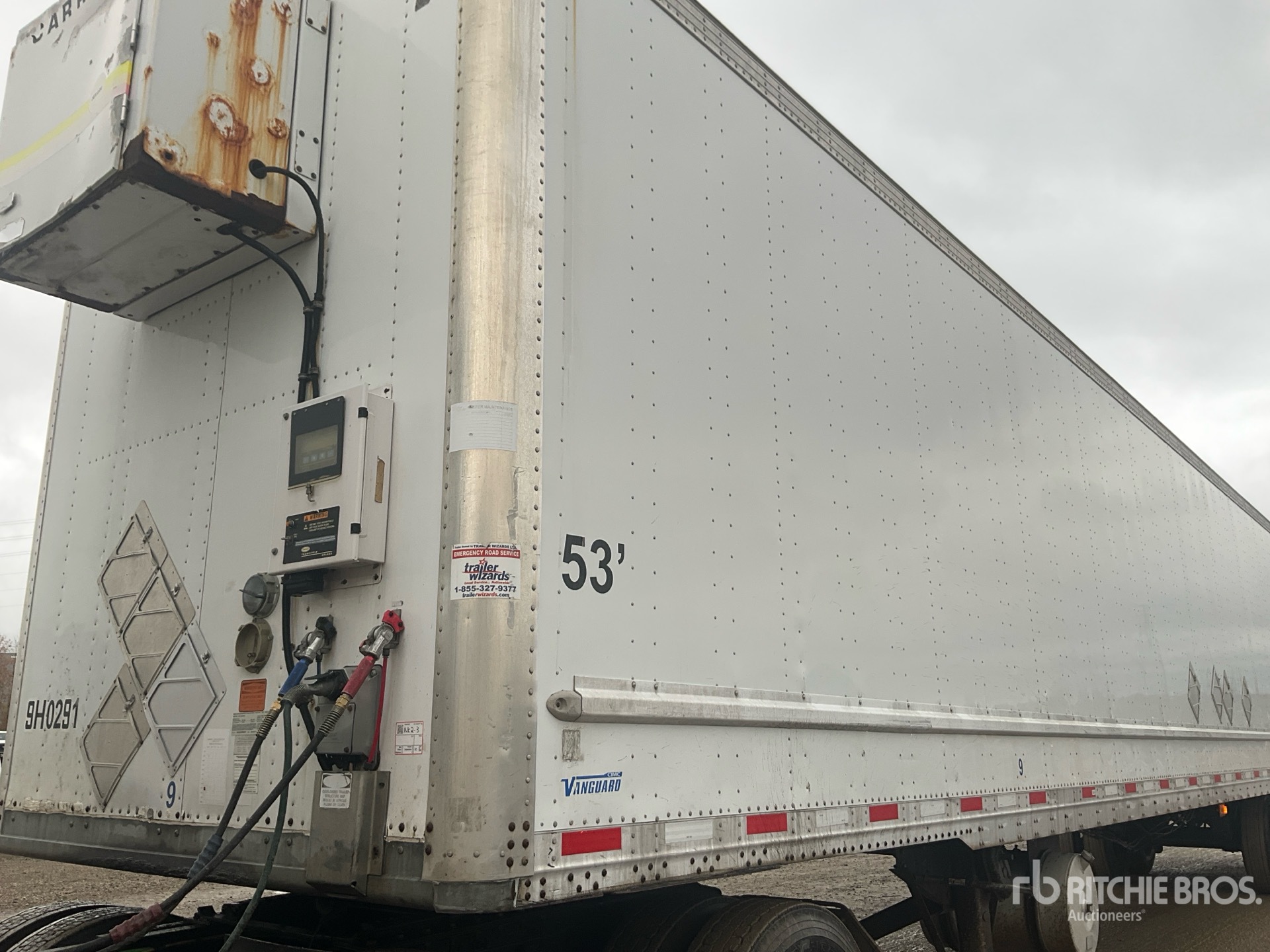 2015 Vanguard 53 FT X 102 IN T/A HEATED