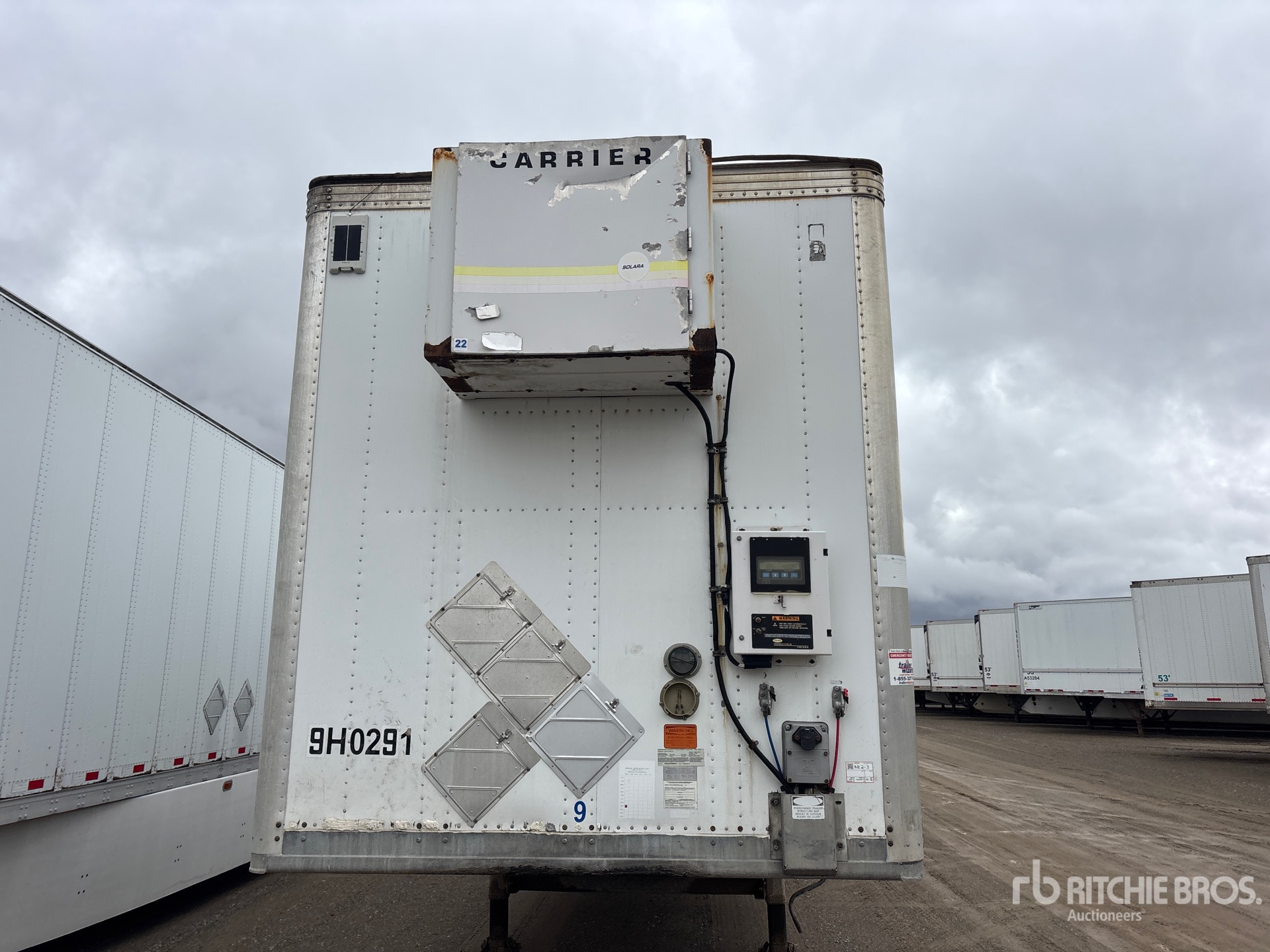 2015 Vanguard 53 FT X 102 IN T/A HEATED