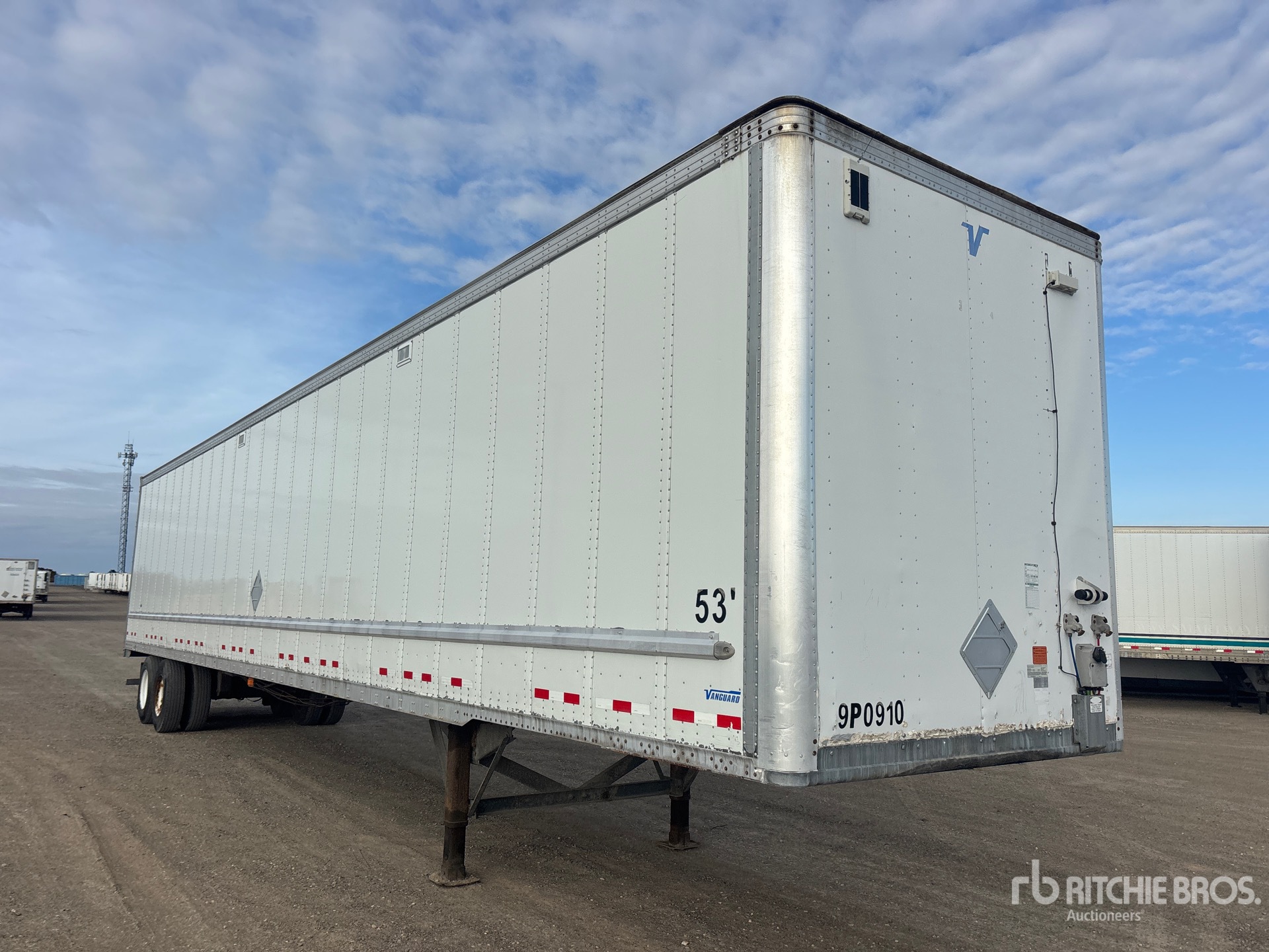 2015 Vanguard 53 FT X 102 IN T/A