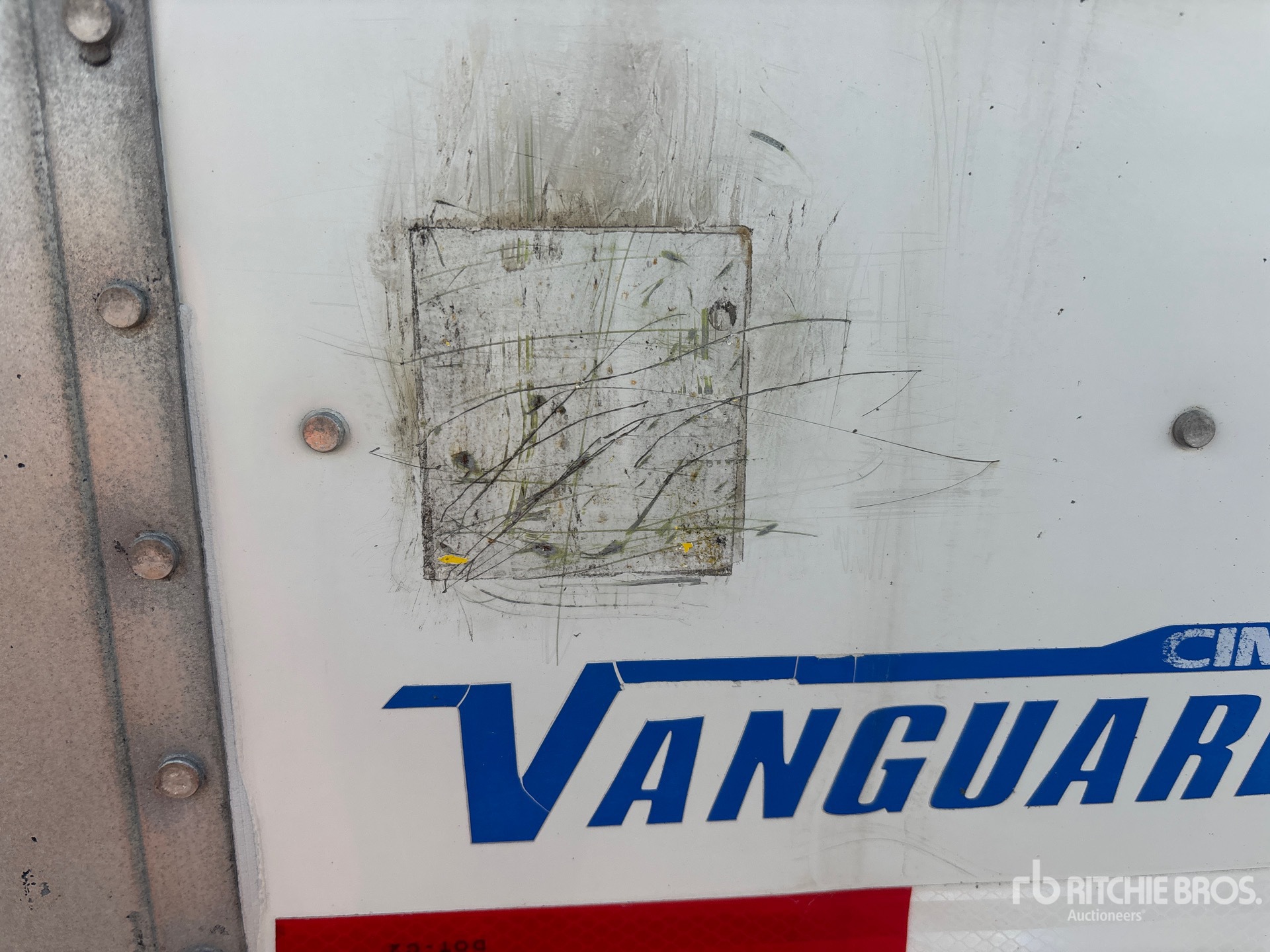 2015 Vanguard 53 FT X 102 IN T/A