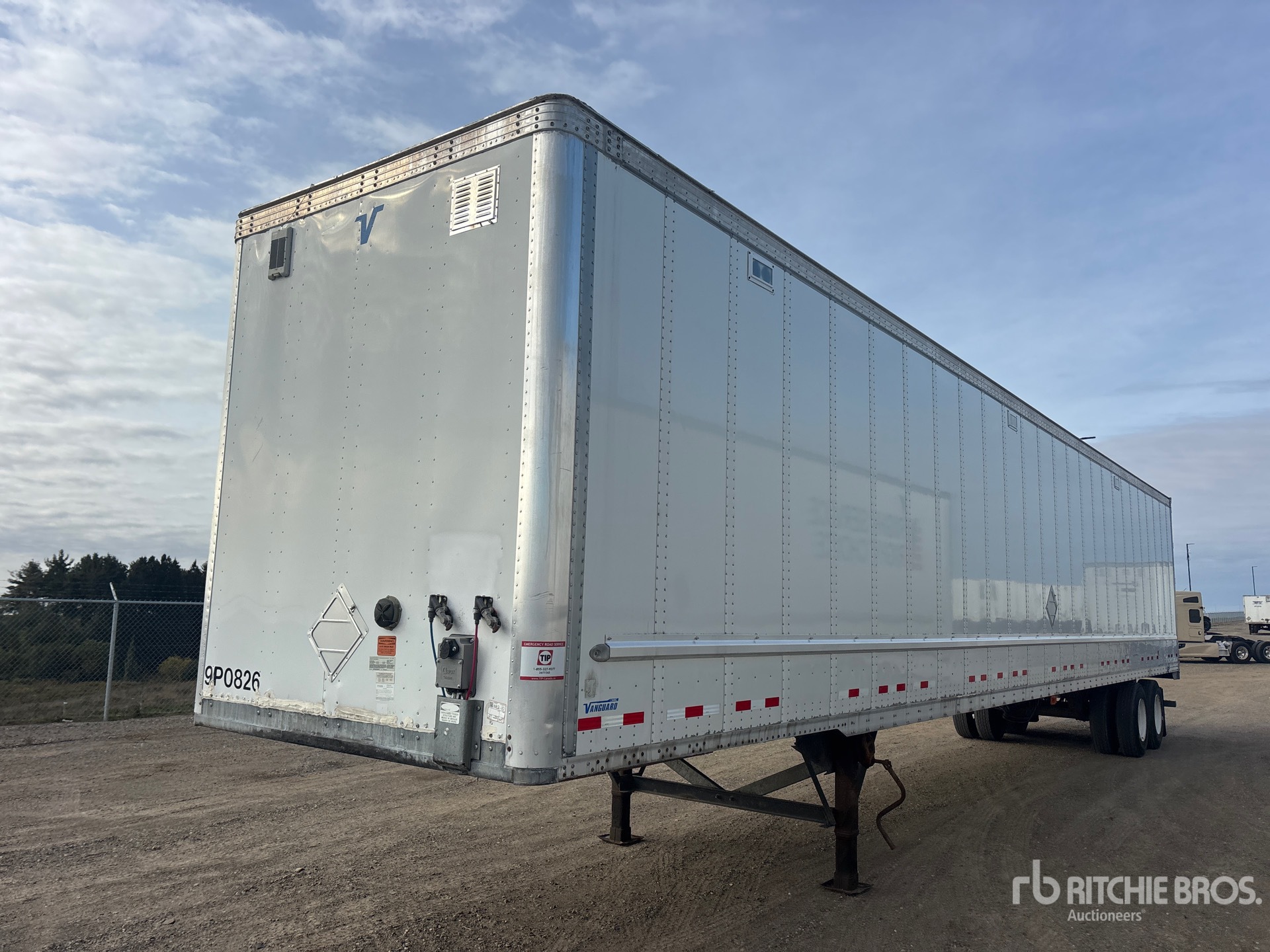 Photo of 2015 Vanguard 53 ft T/A