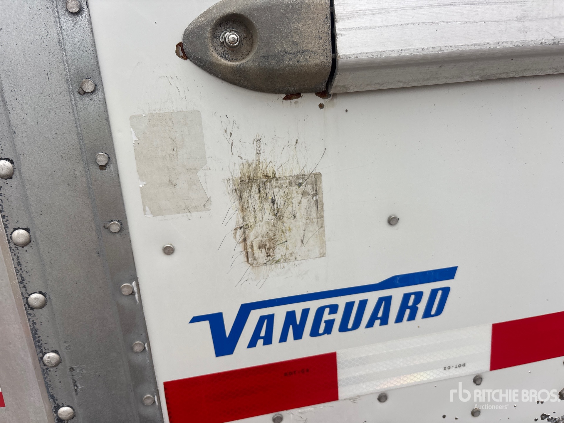 2015 Vanguard 53 FT X 102 IN T/A