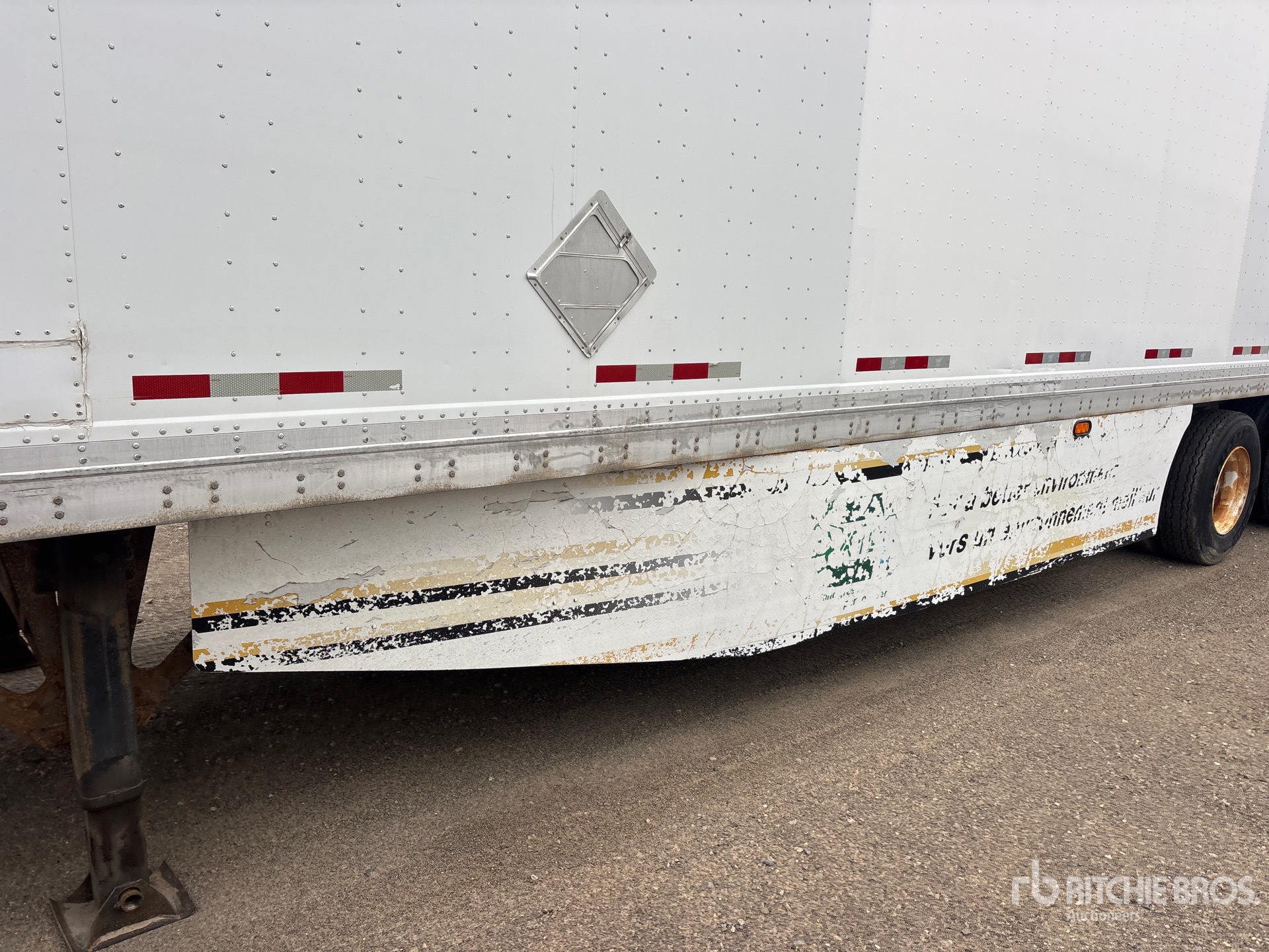 2011 Manac 53 FT X 102 IN TRI/A