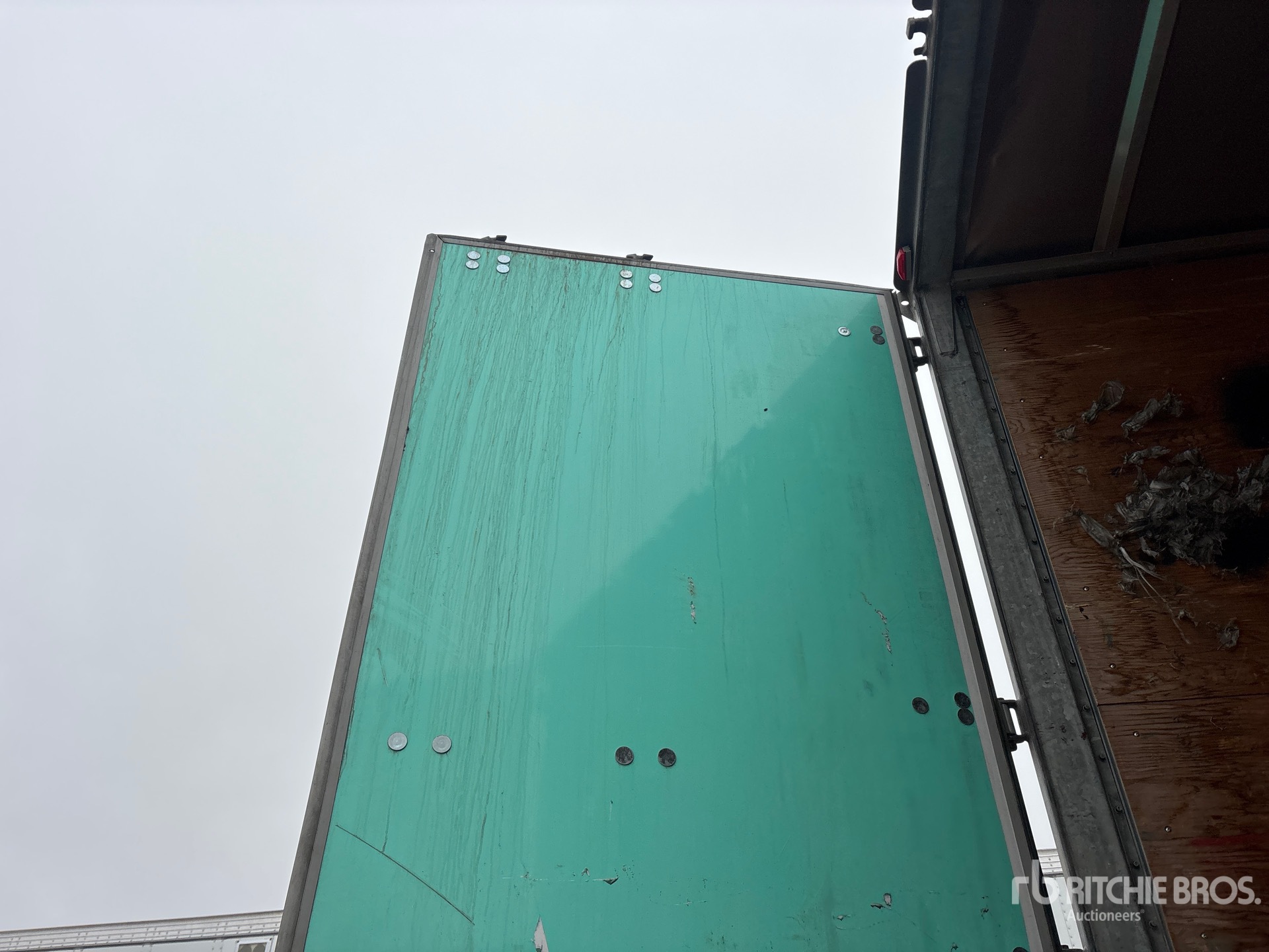 2011 Manac 53 FT X 102 IN TRI/A