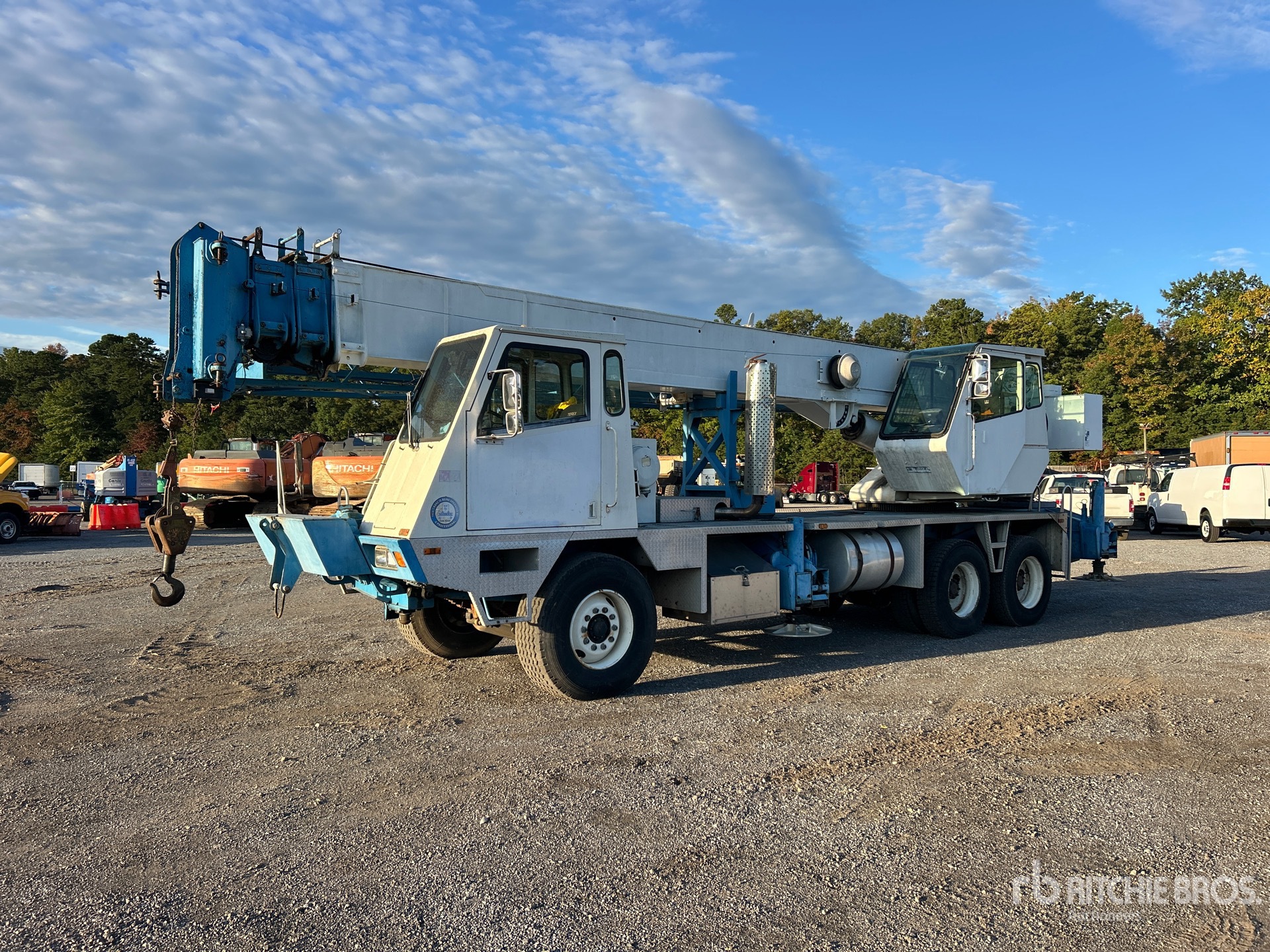 Photo of 1998 Terex T340