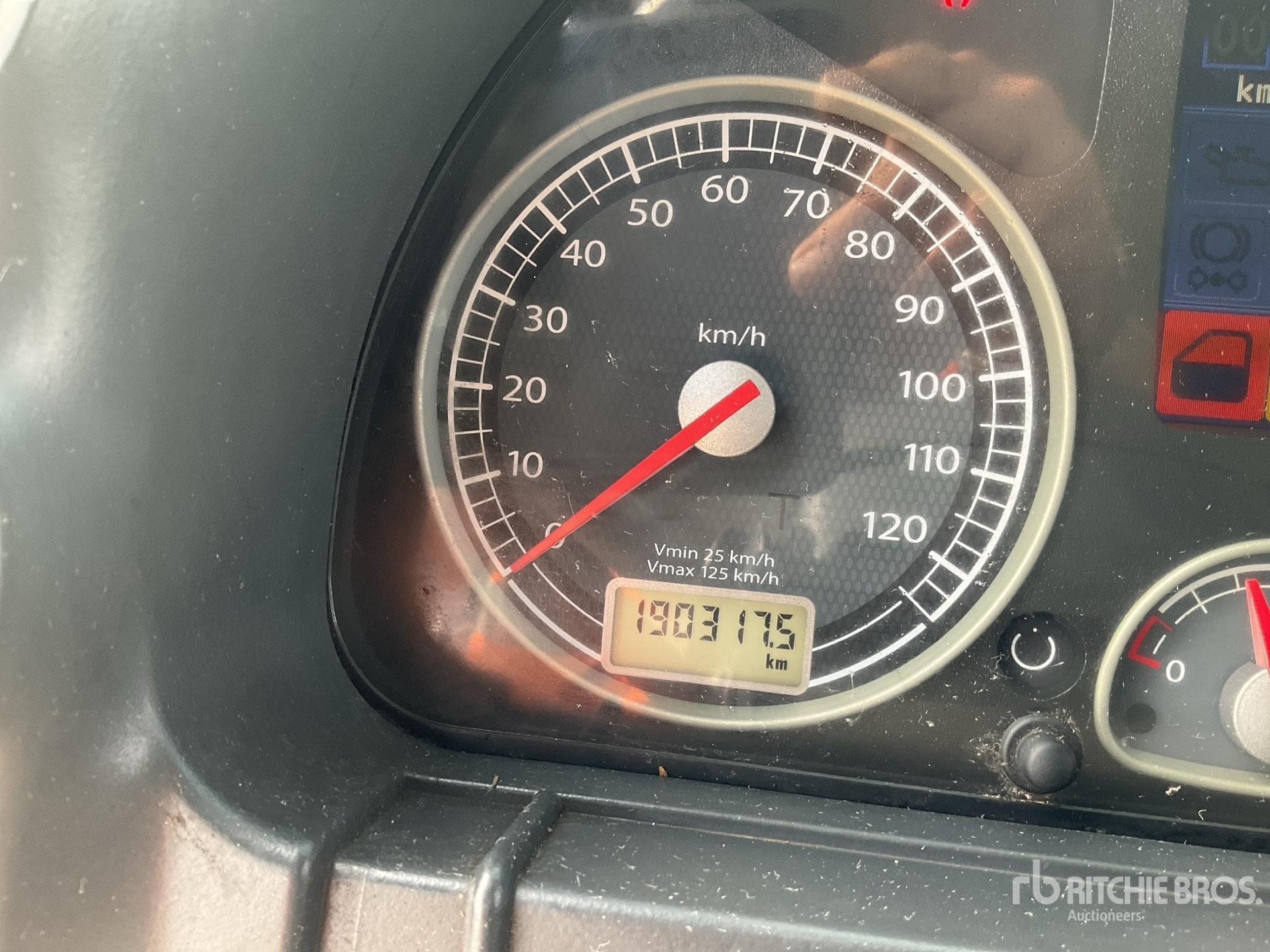 Iveco AD260S33X