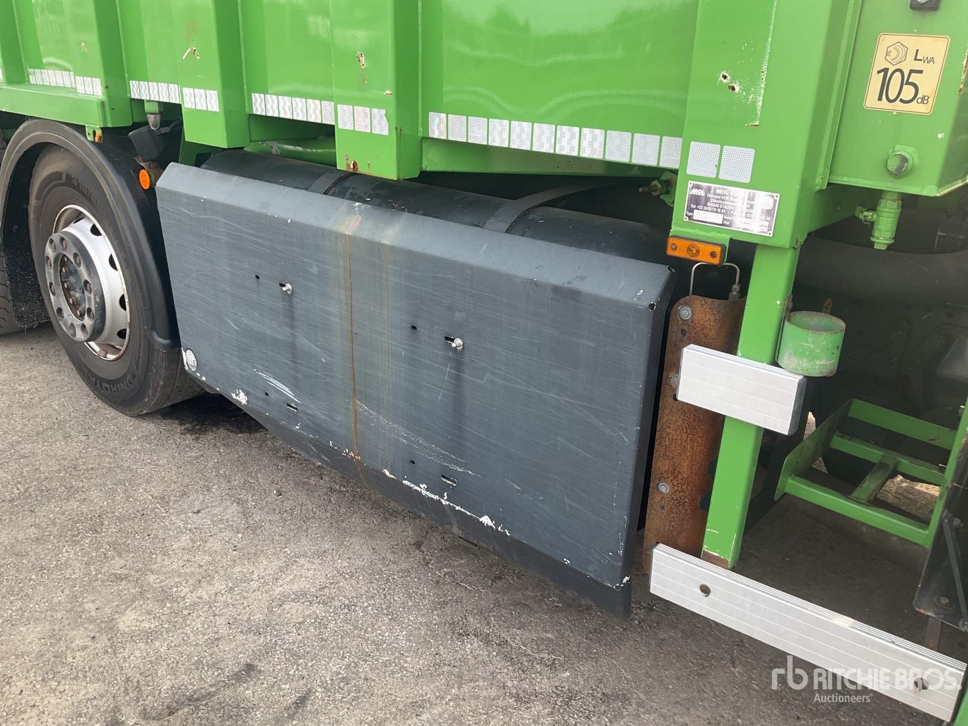 Iveco AD260S33X