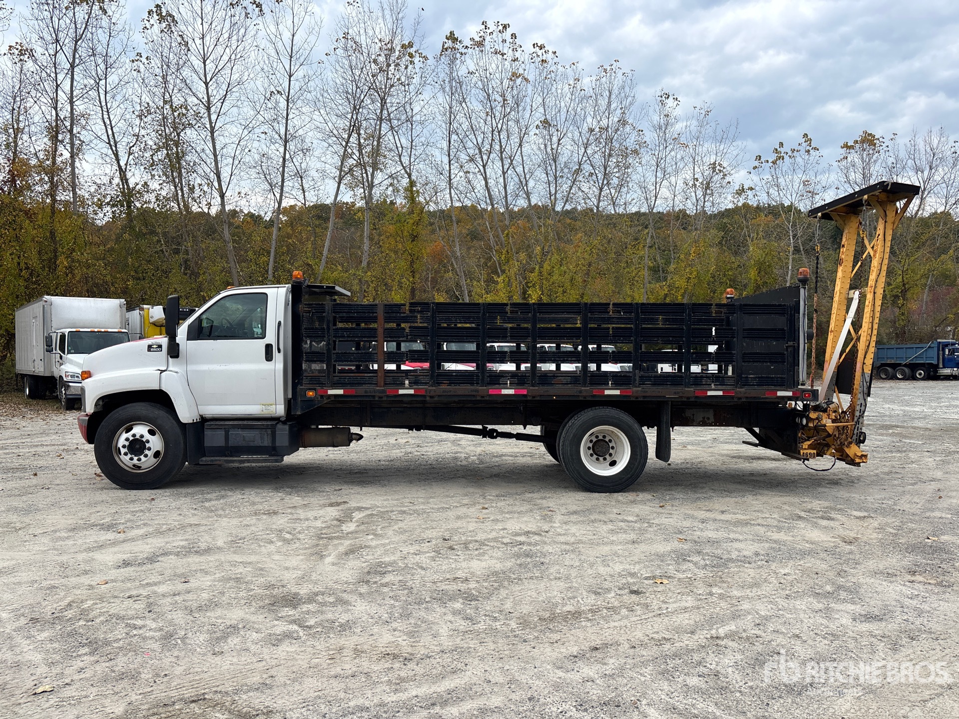 2004 GMC C7500