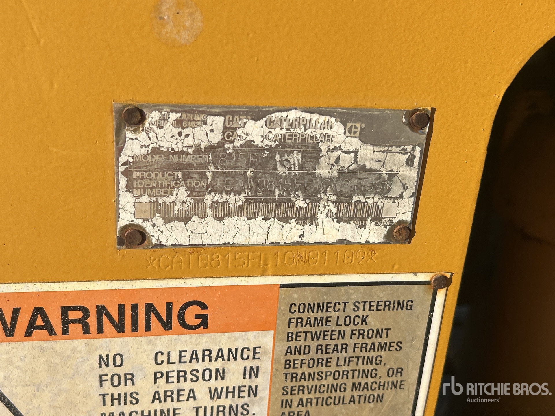 2002 Caterpillar 815F