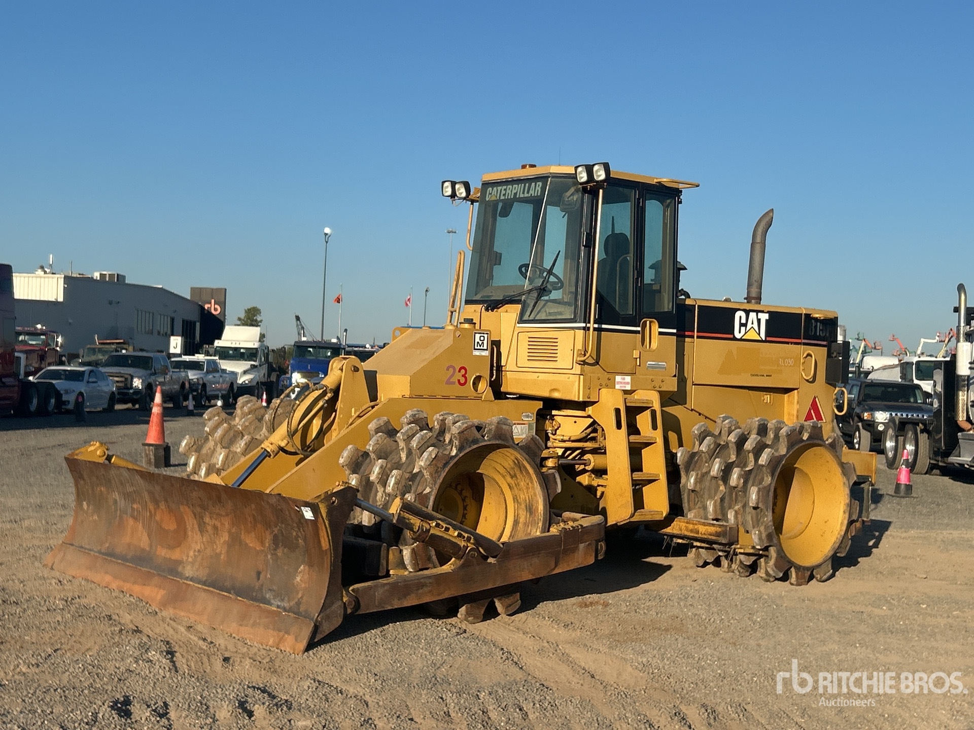 Photo of 2002 Caterpillar 815F