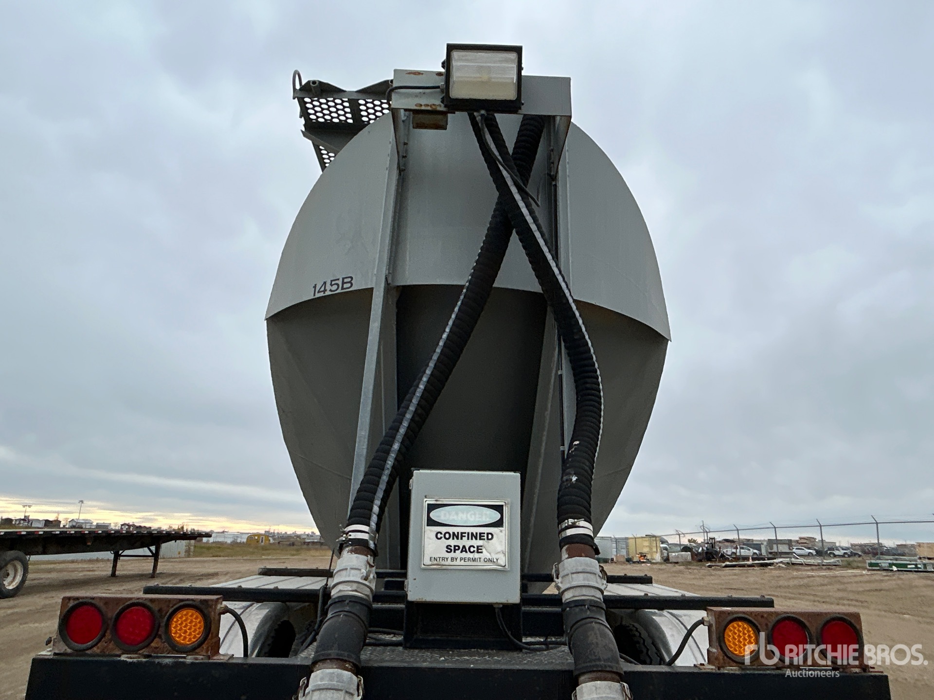1986 Fruehauf HAB-F2W-J1200