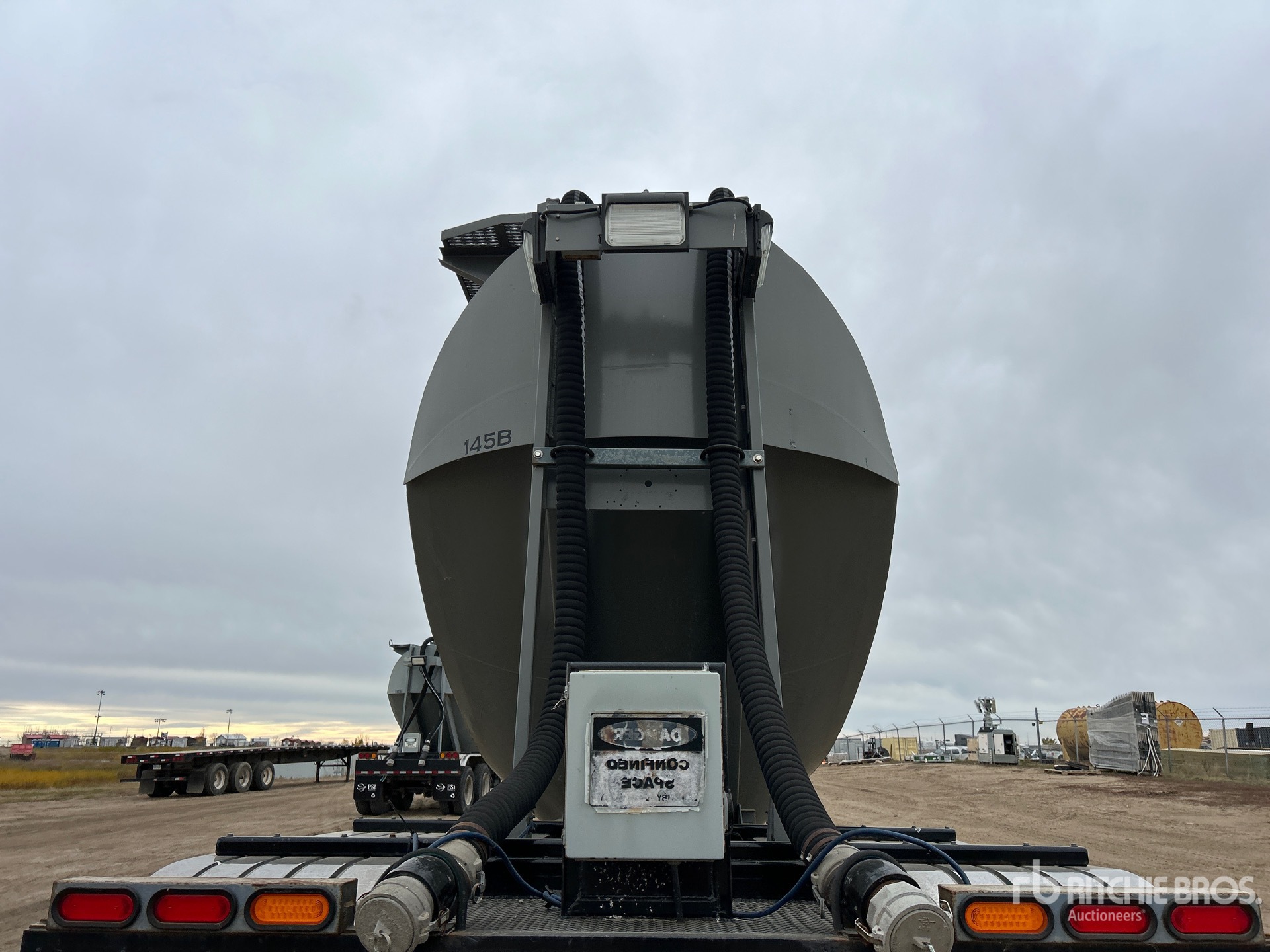 Fruehauf T/A