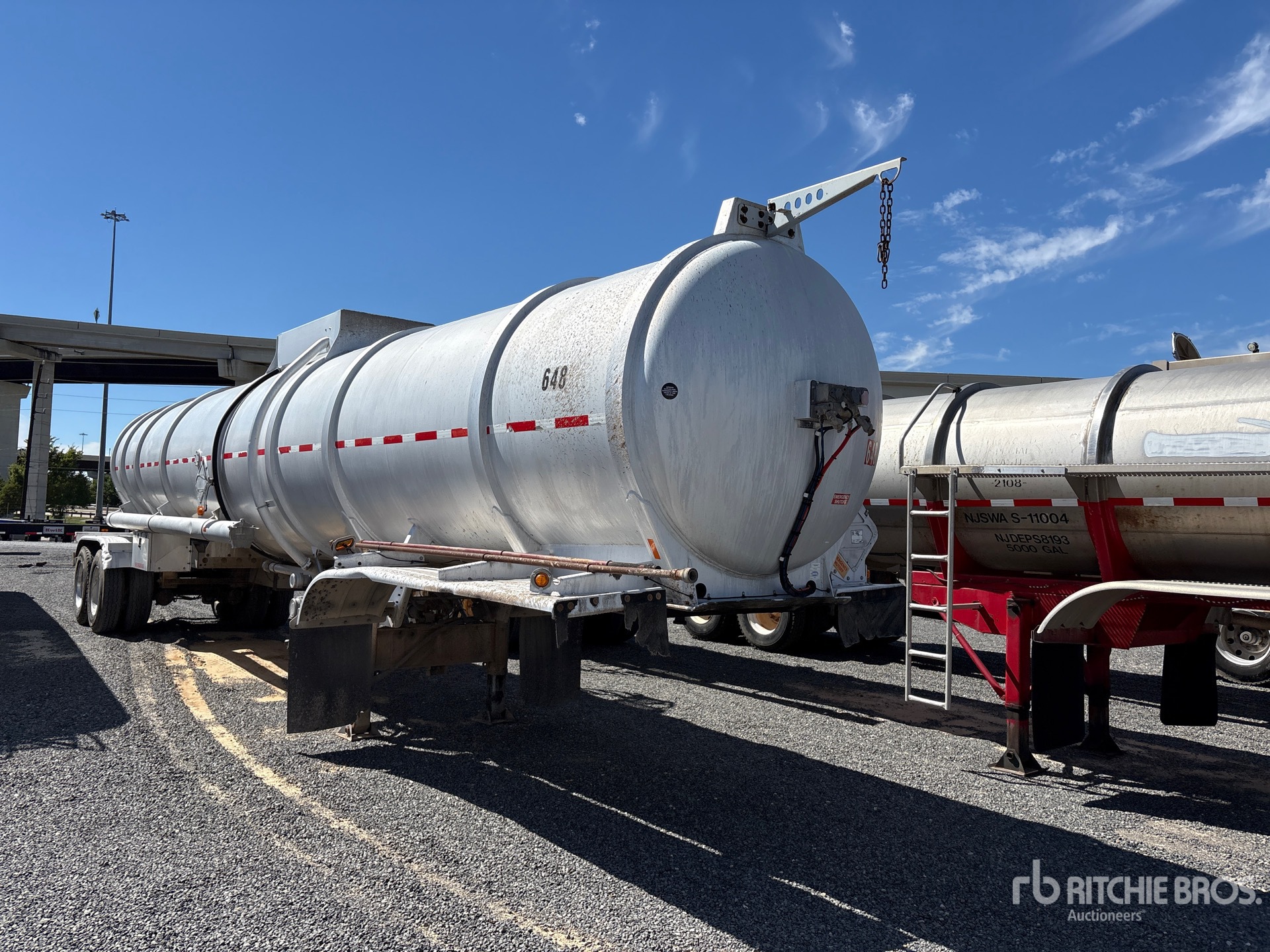 2013 Heil 8400 GAL T/A