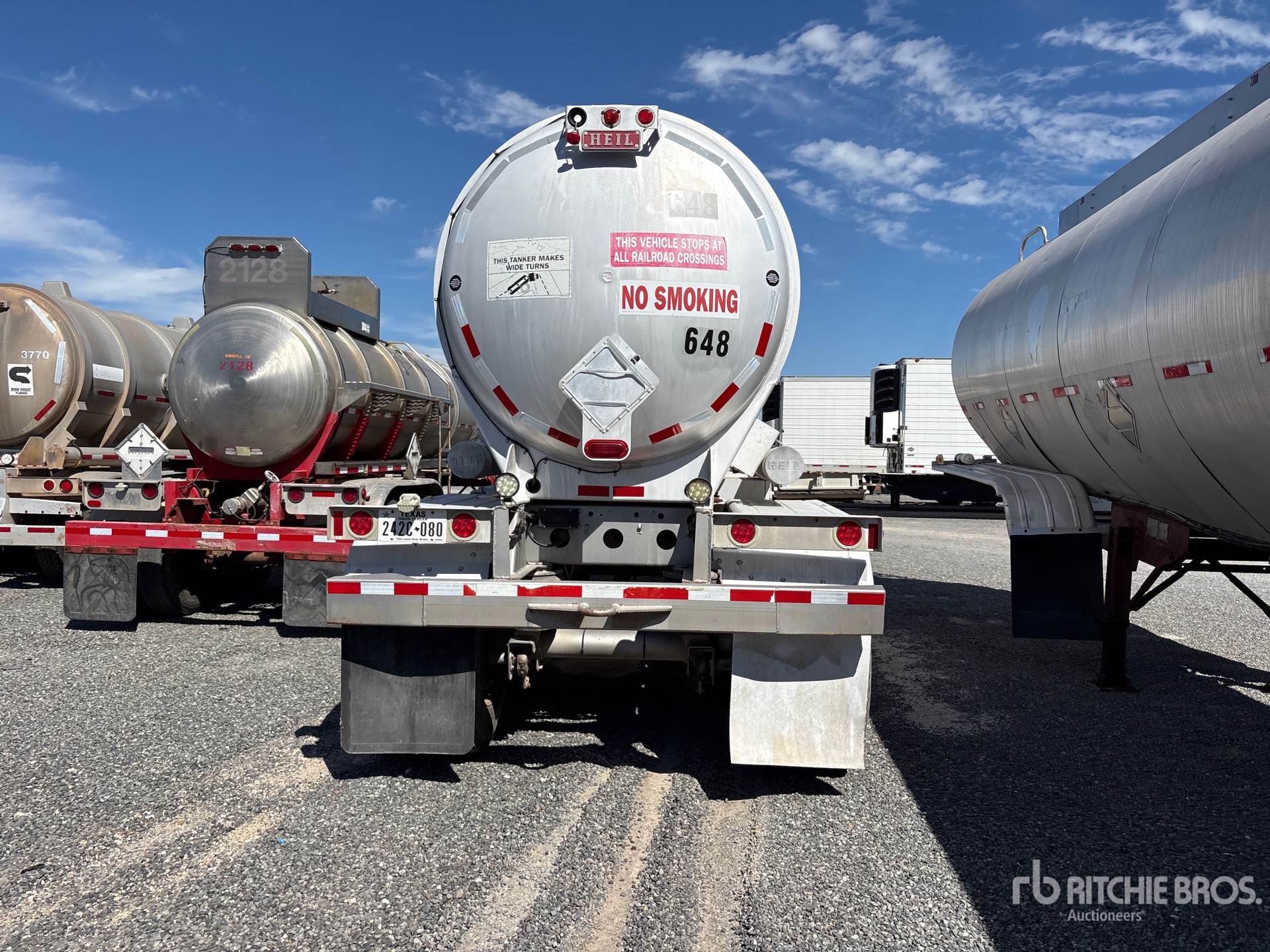 2013 Heil 8400 GAL T/A