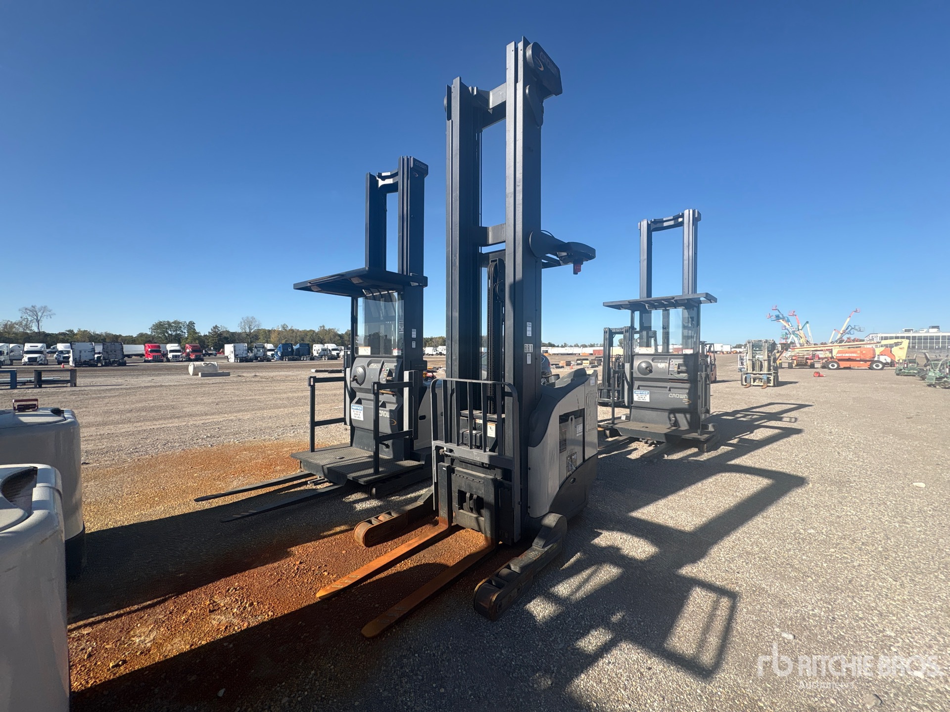 Photo of 2006 Crown RR5225-45