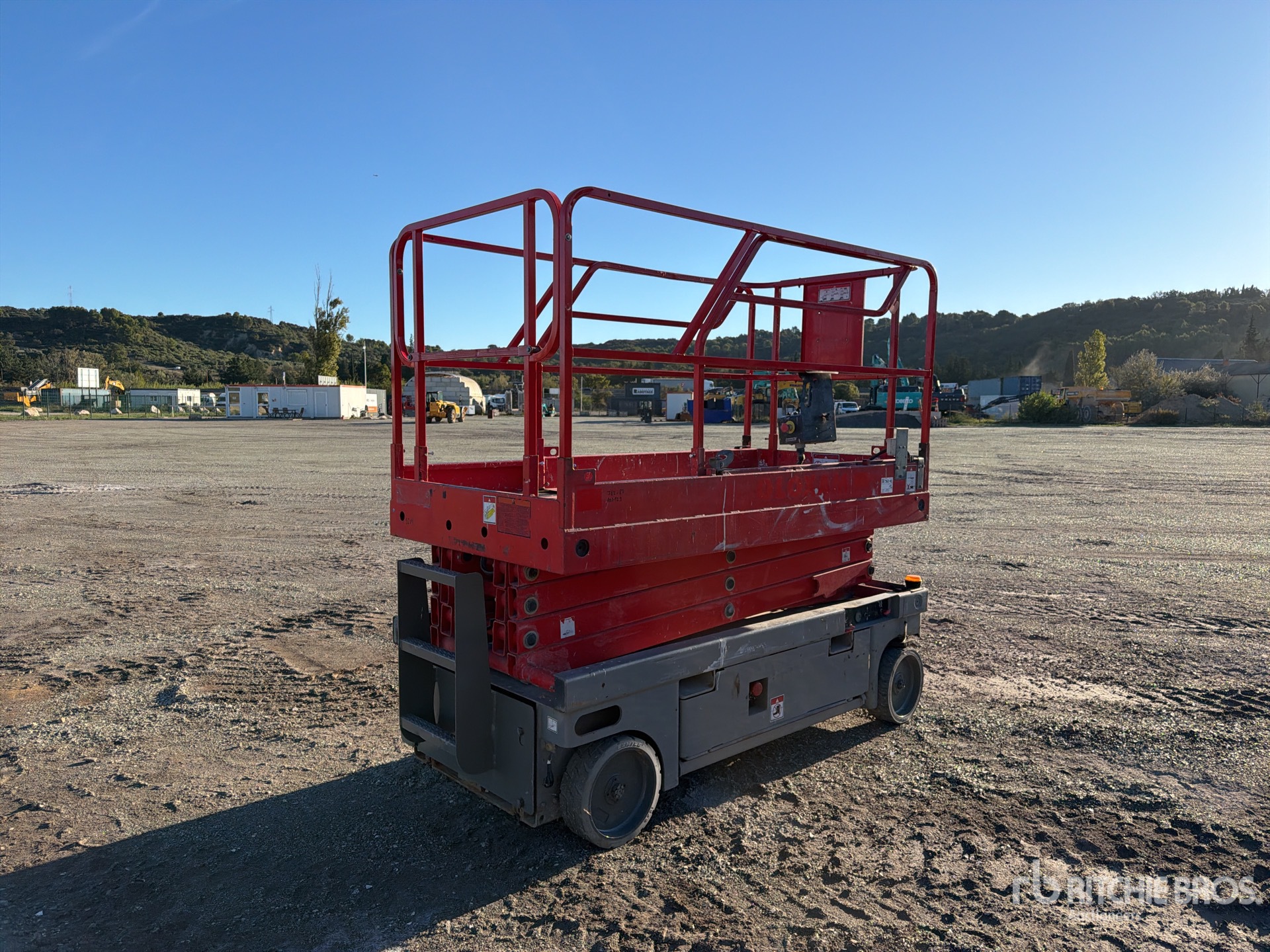 2012 Haulotte COMPACT10