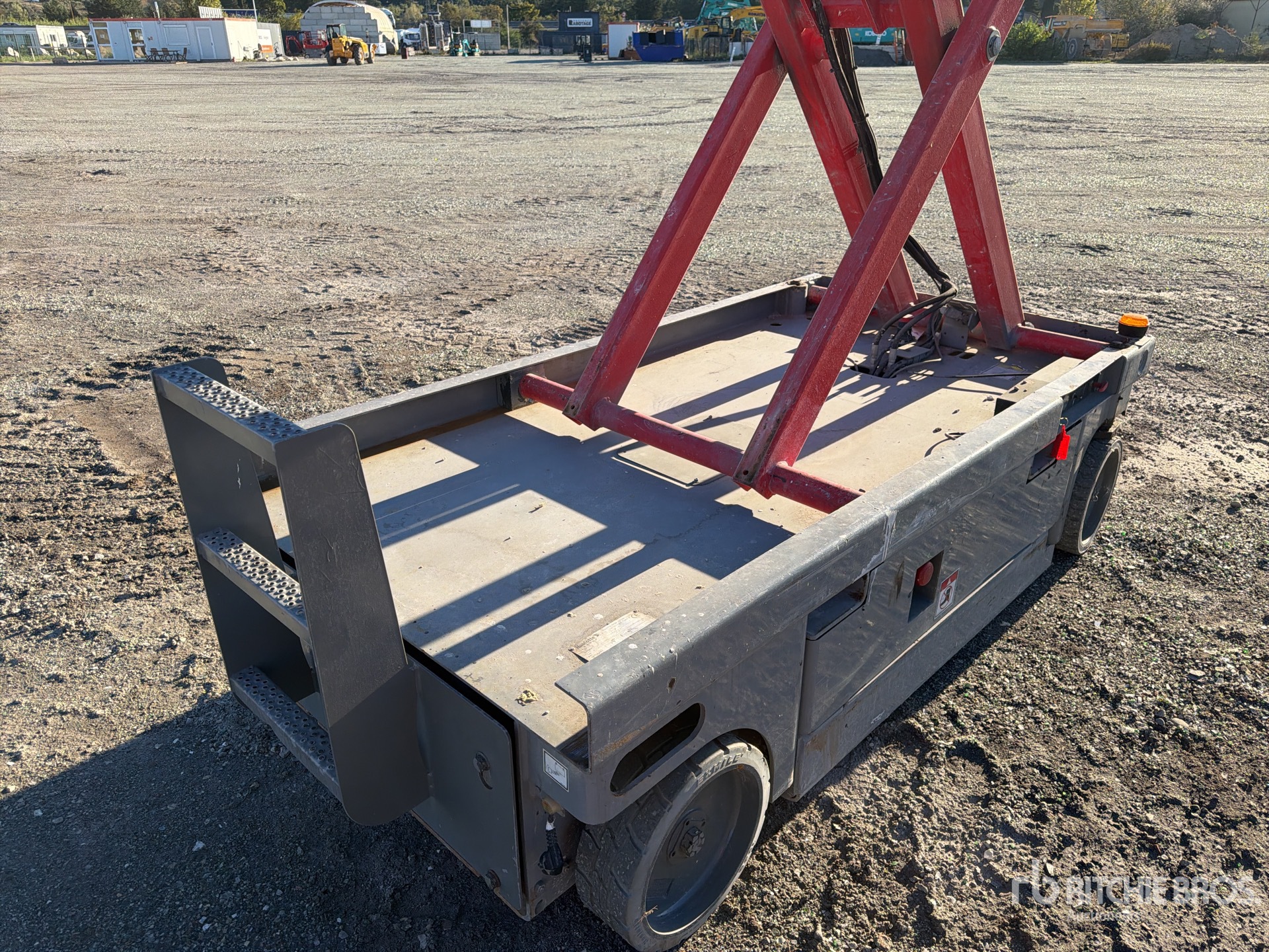 2012 Haulotte COMPACT10