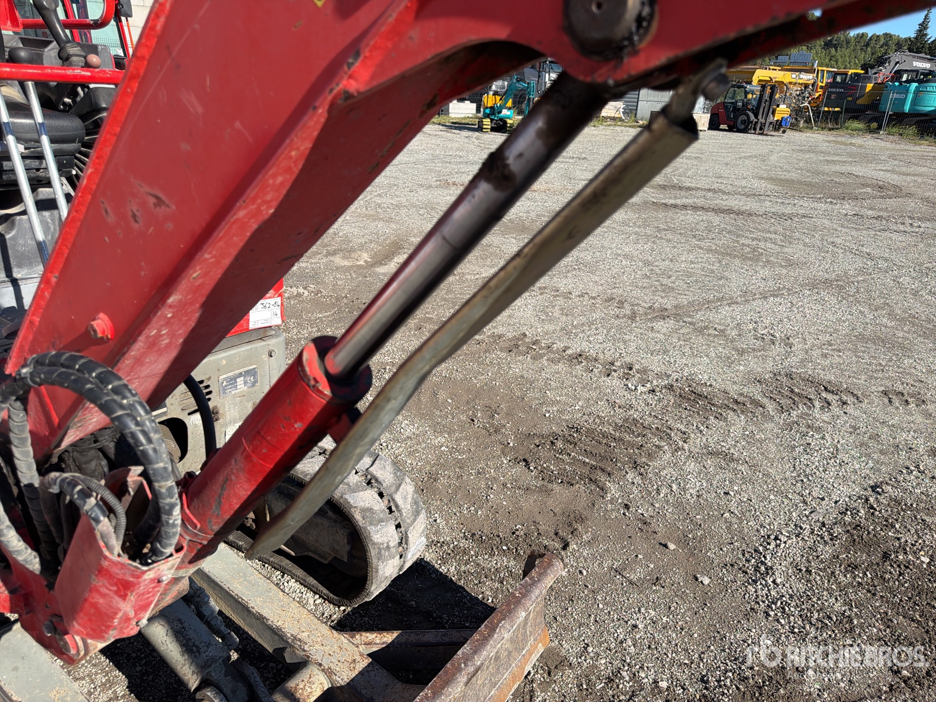 2016 Volvo ECR25D