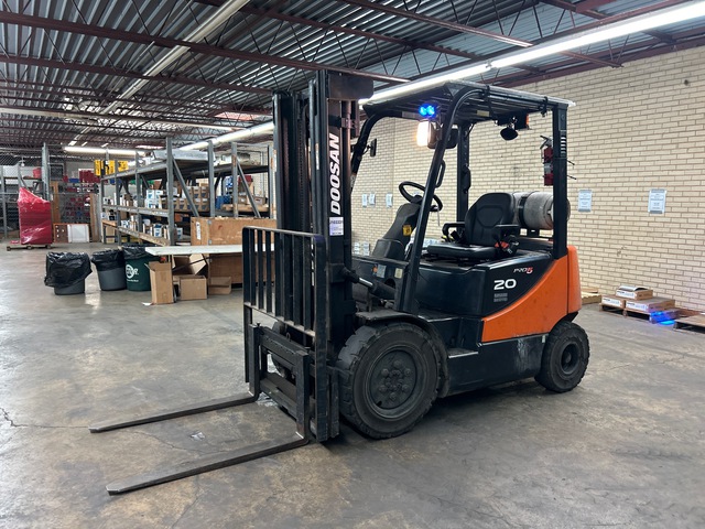 Doosan G20P-5 3700 lb Pneumatic Tire Forklift
