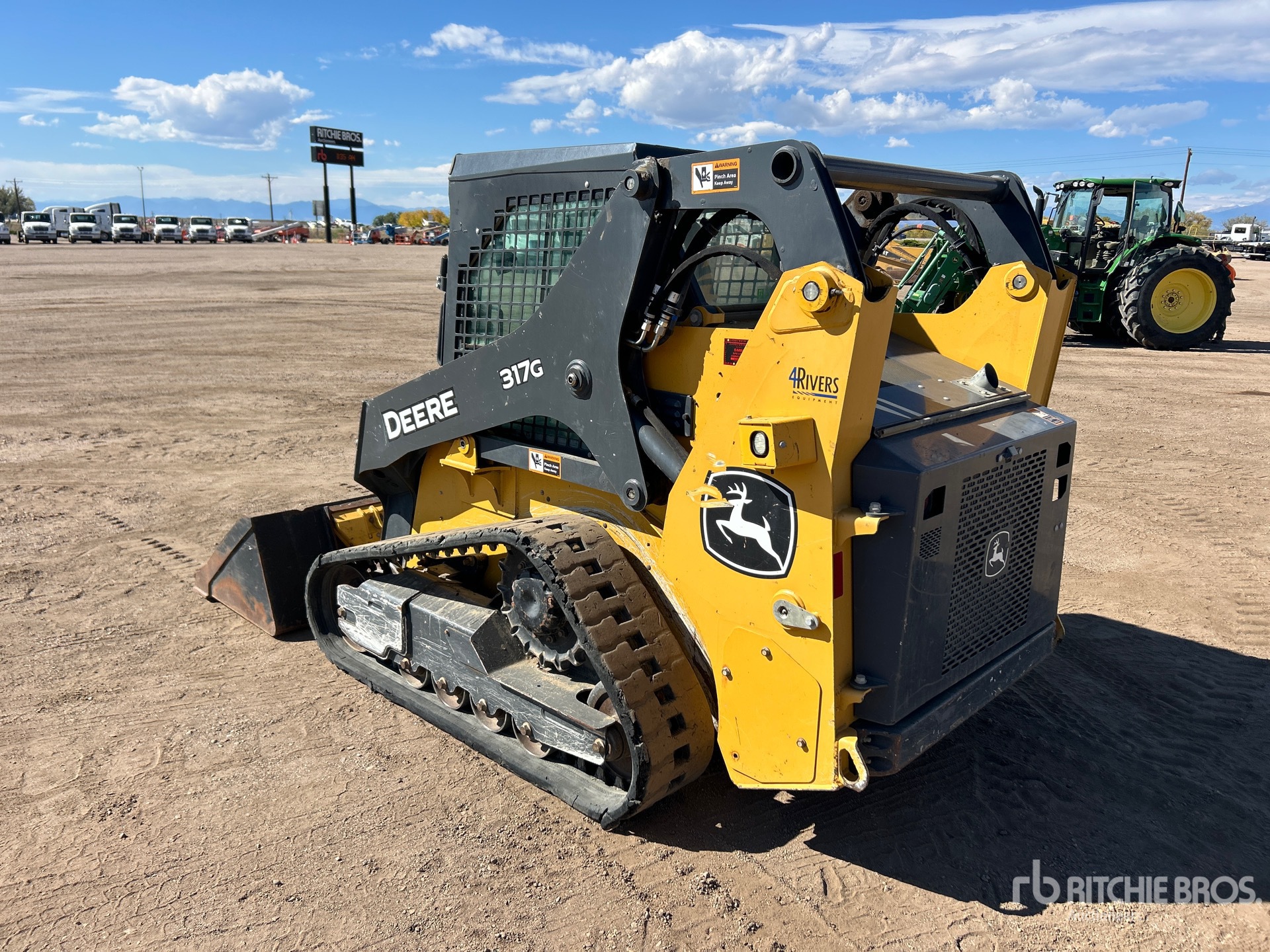 2021 John Deere 317G