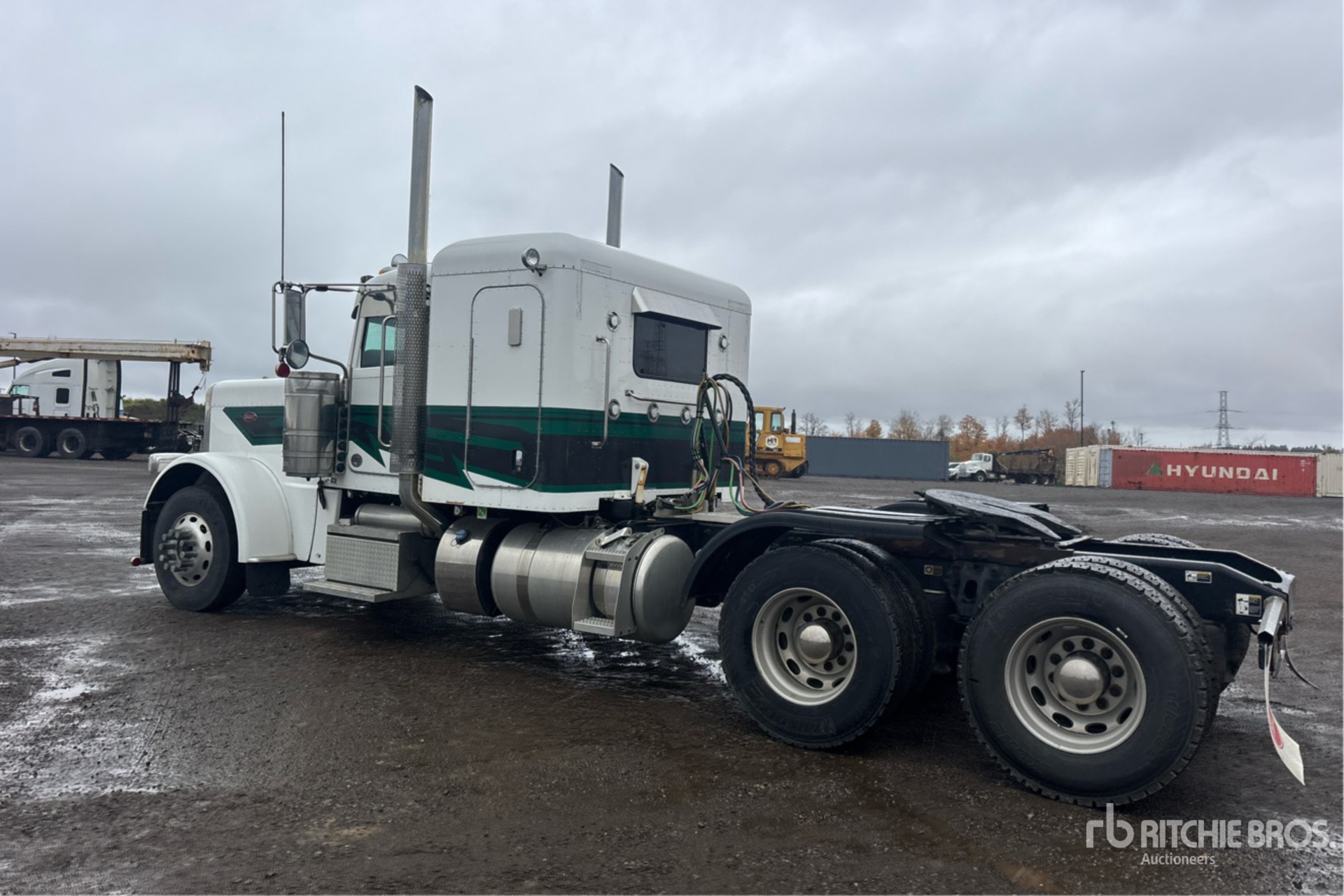 2022 Peterbilt 389