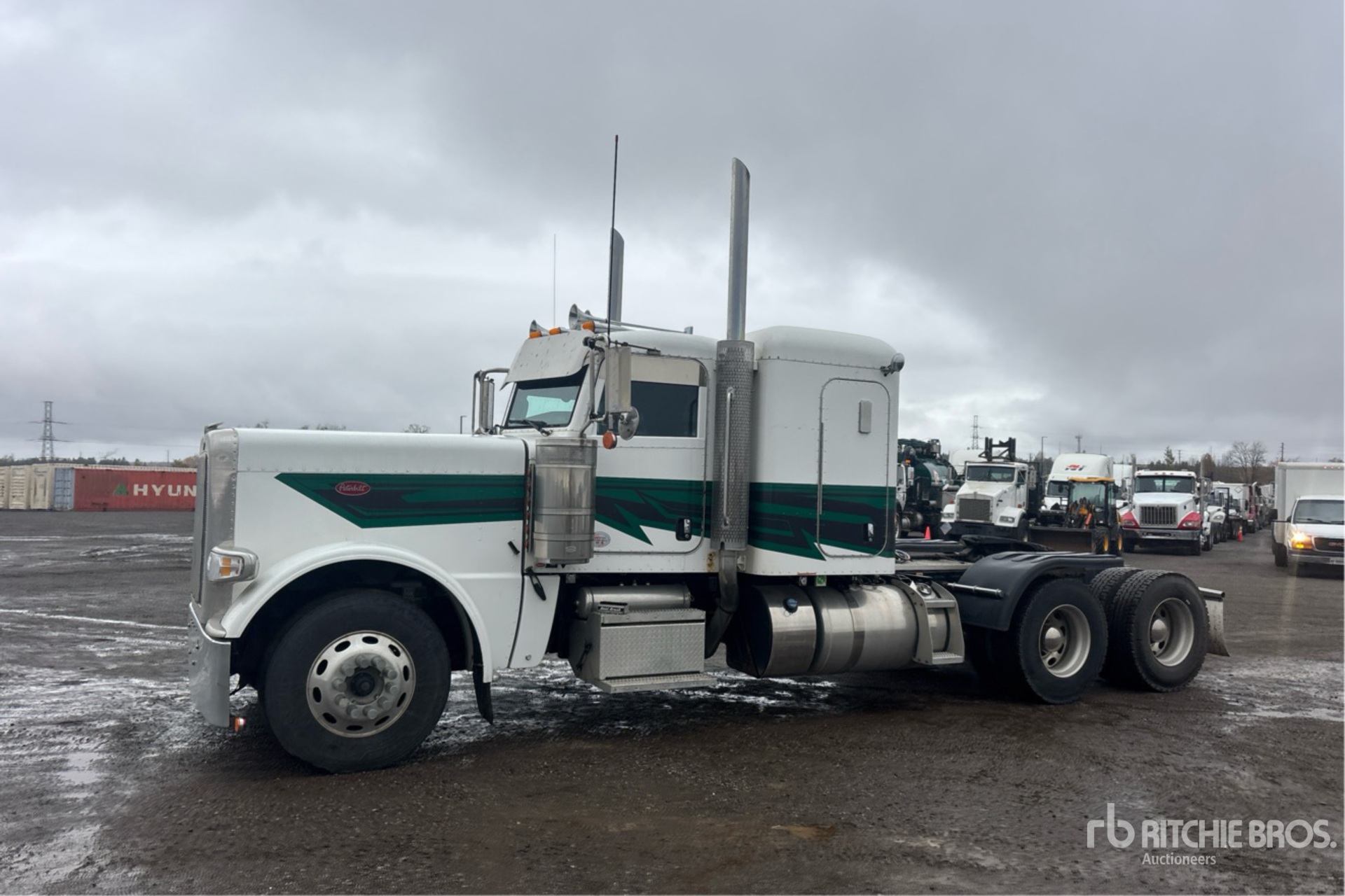 2022 Peterbilt 389