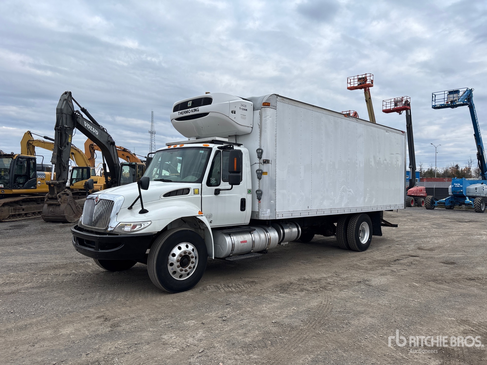 2019 International 4300